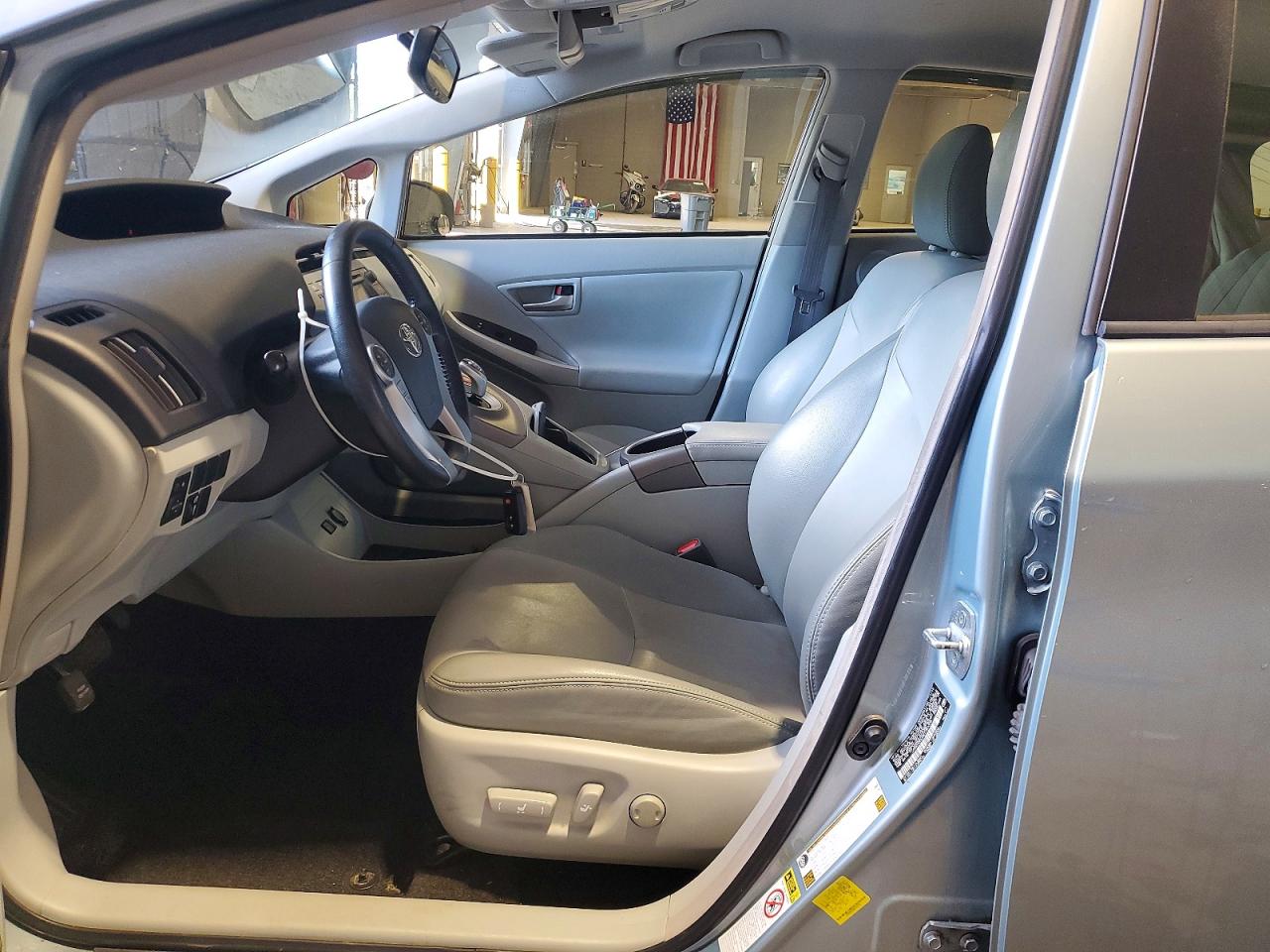 2014 TOYOTA PRIUS