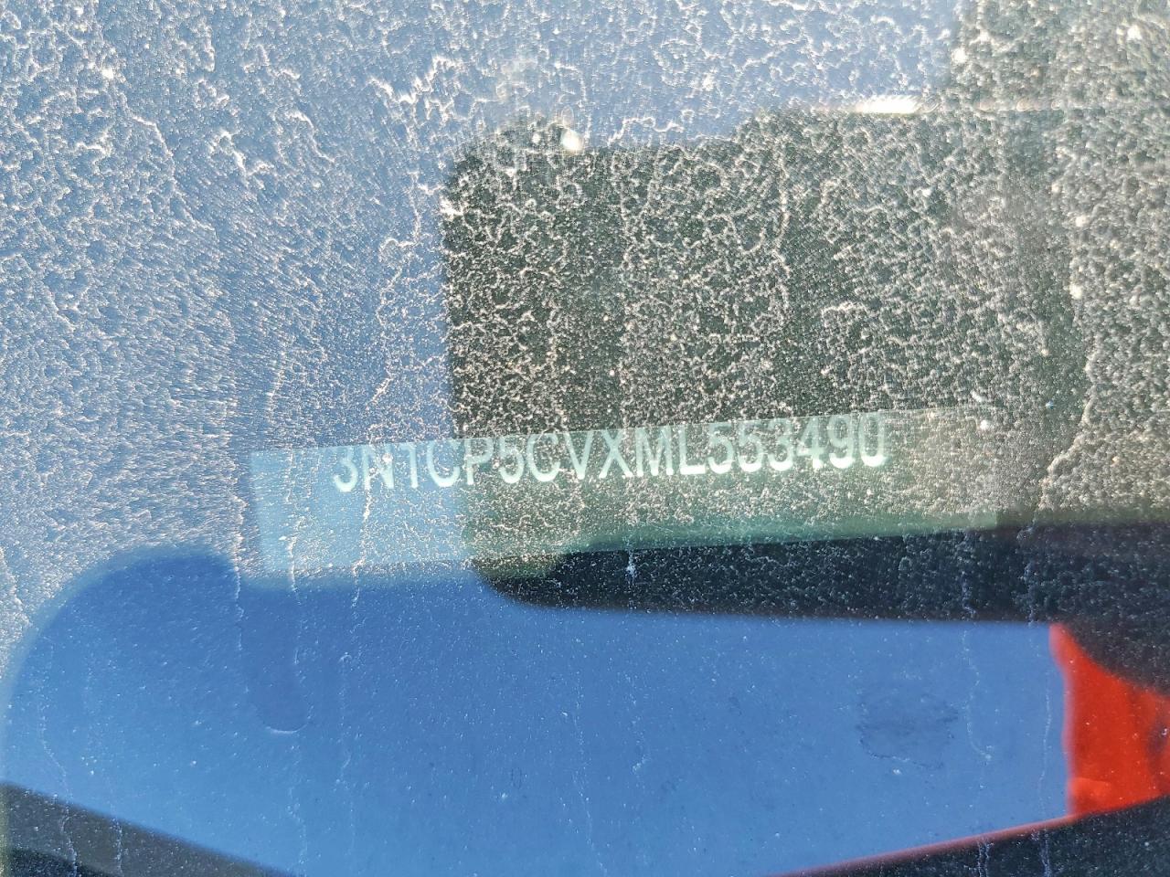 2021 NISSAN KICKS