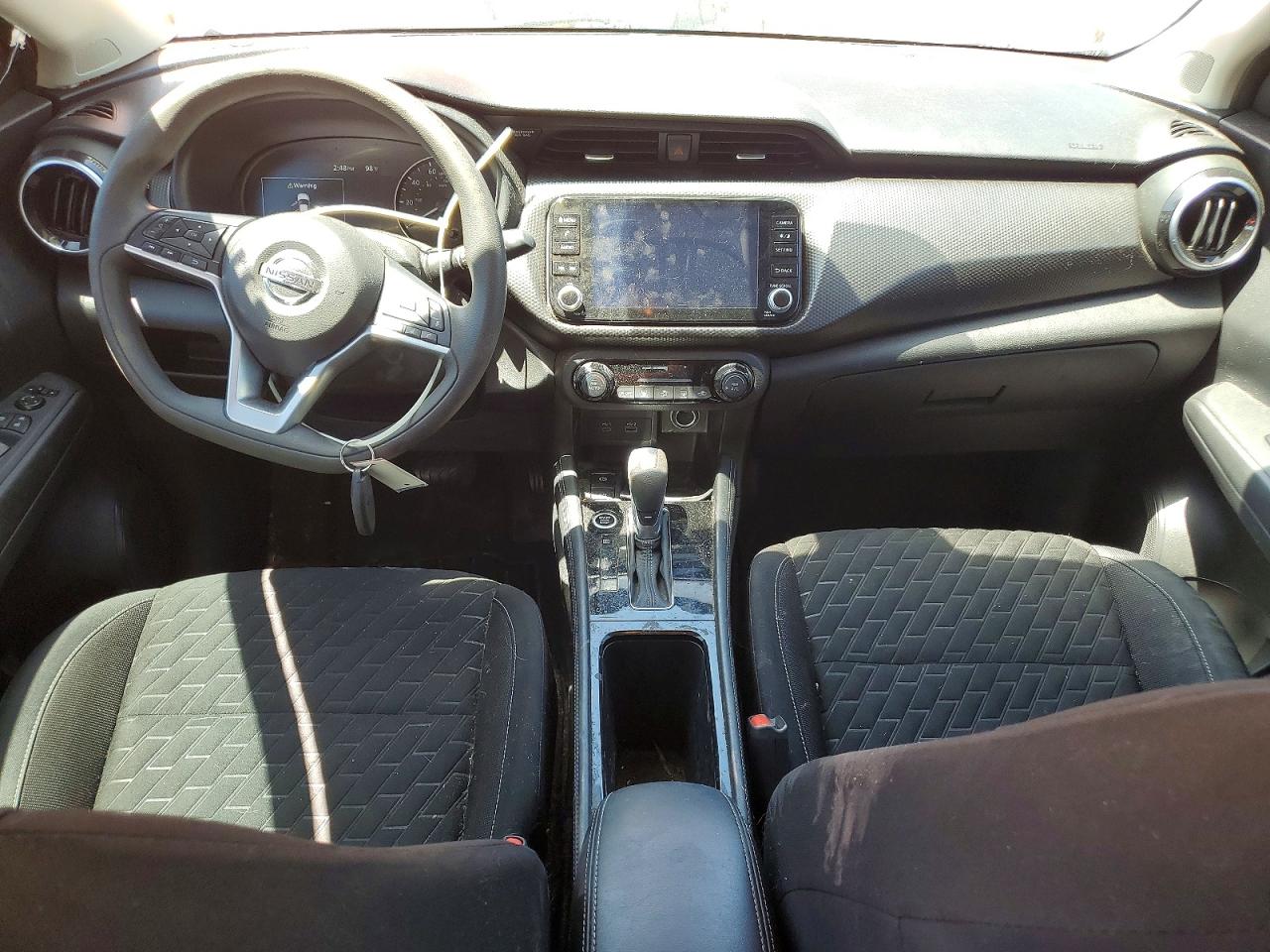 2021 NISSAN KICKS