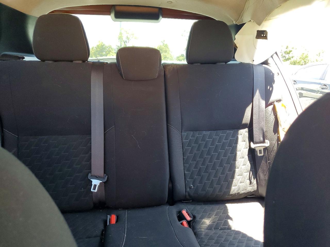 2021 NISSAN KICKS