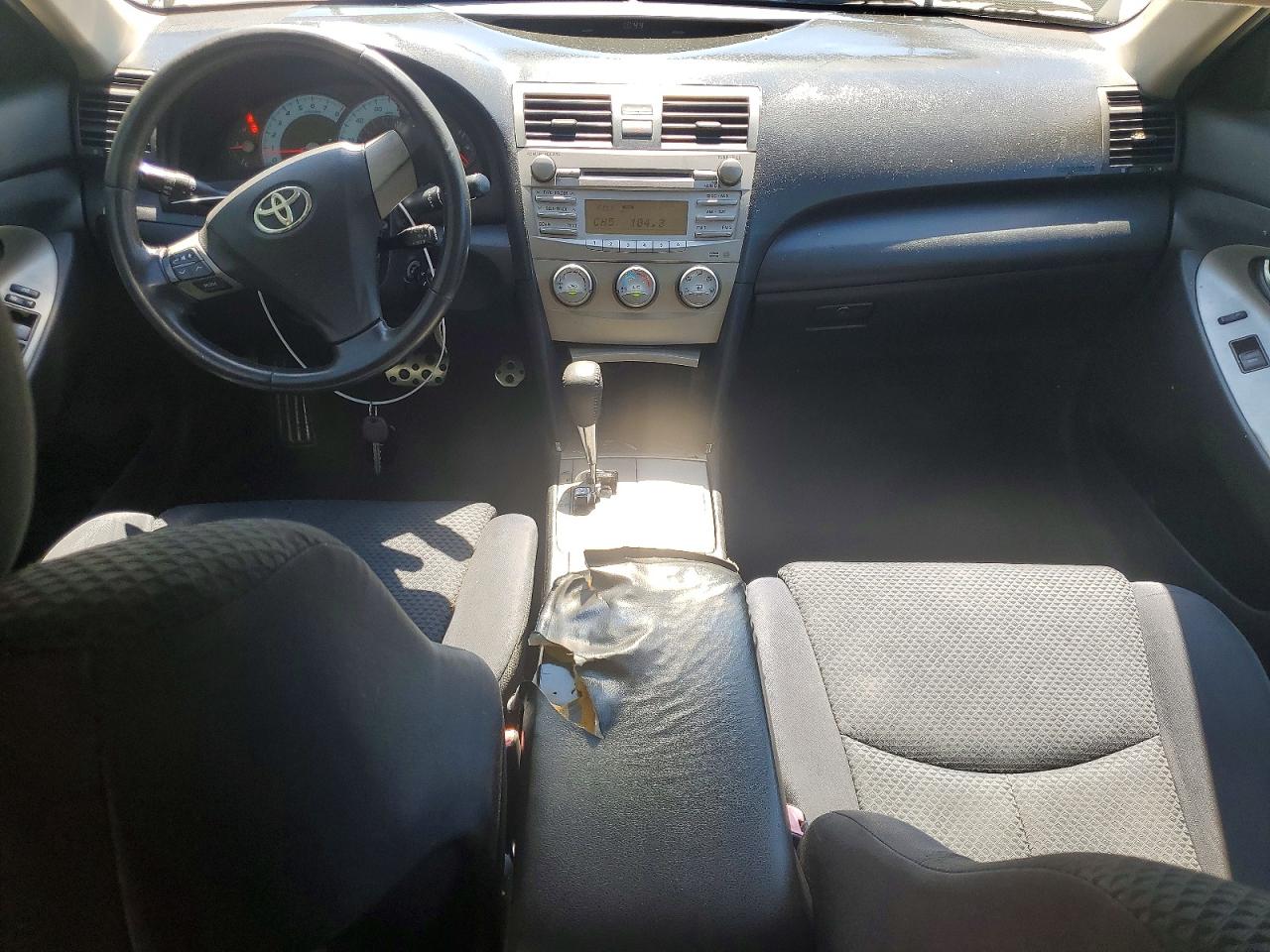 2011 TOYOTA CAMRY