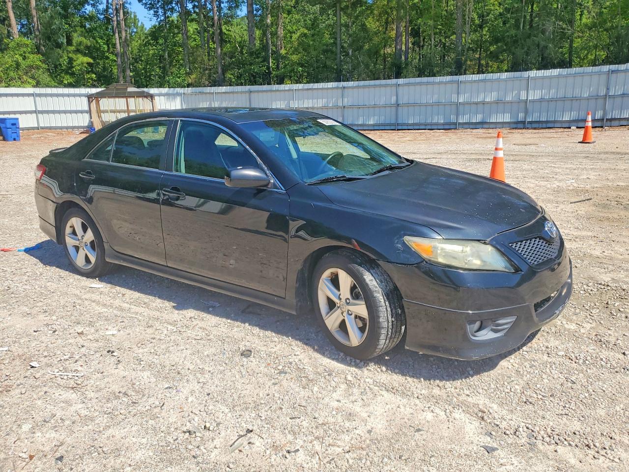 2011 TOYOTA CAMRY