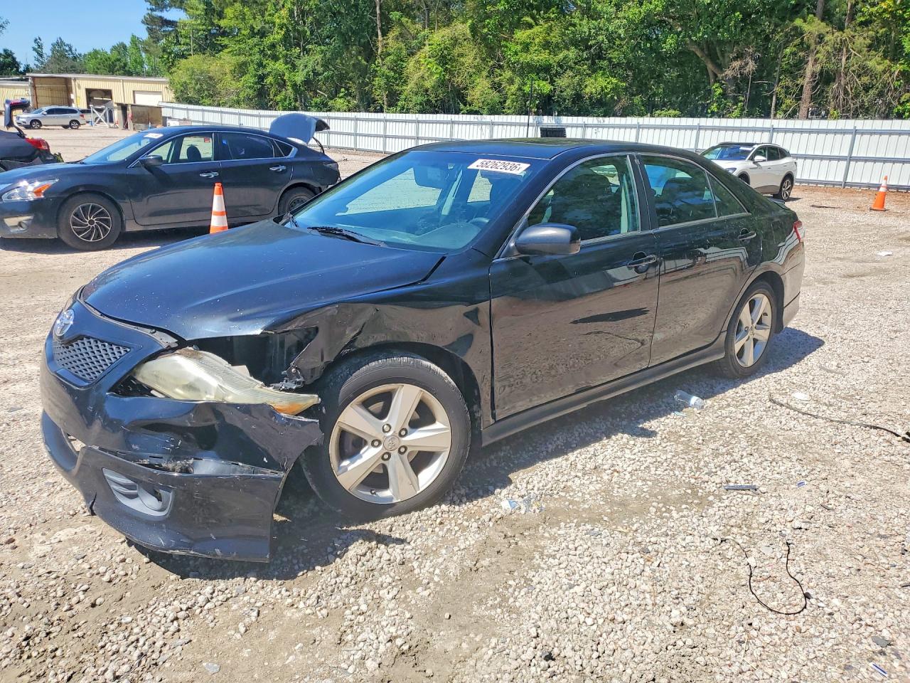 2011 TOYOTA CAMRY