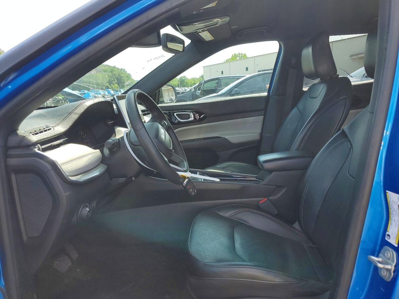 2023 JEEP COMPASS