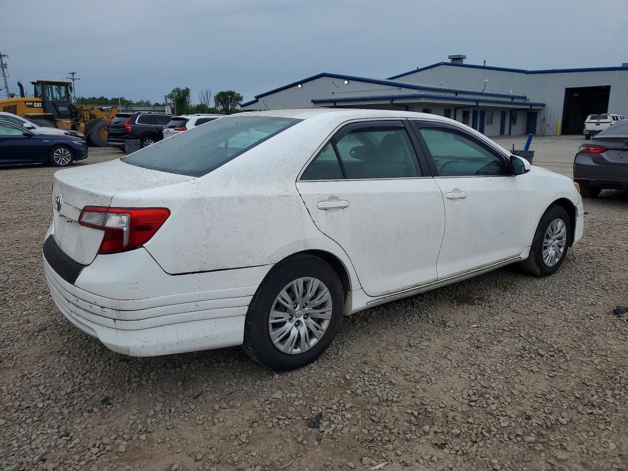 2014 TOYOTA CAMRY SOLA