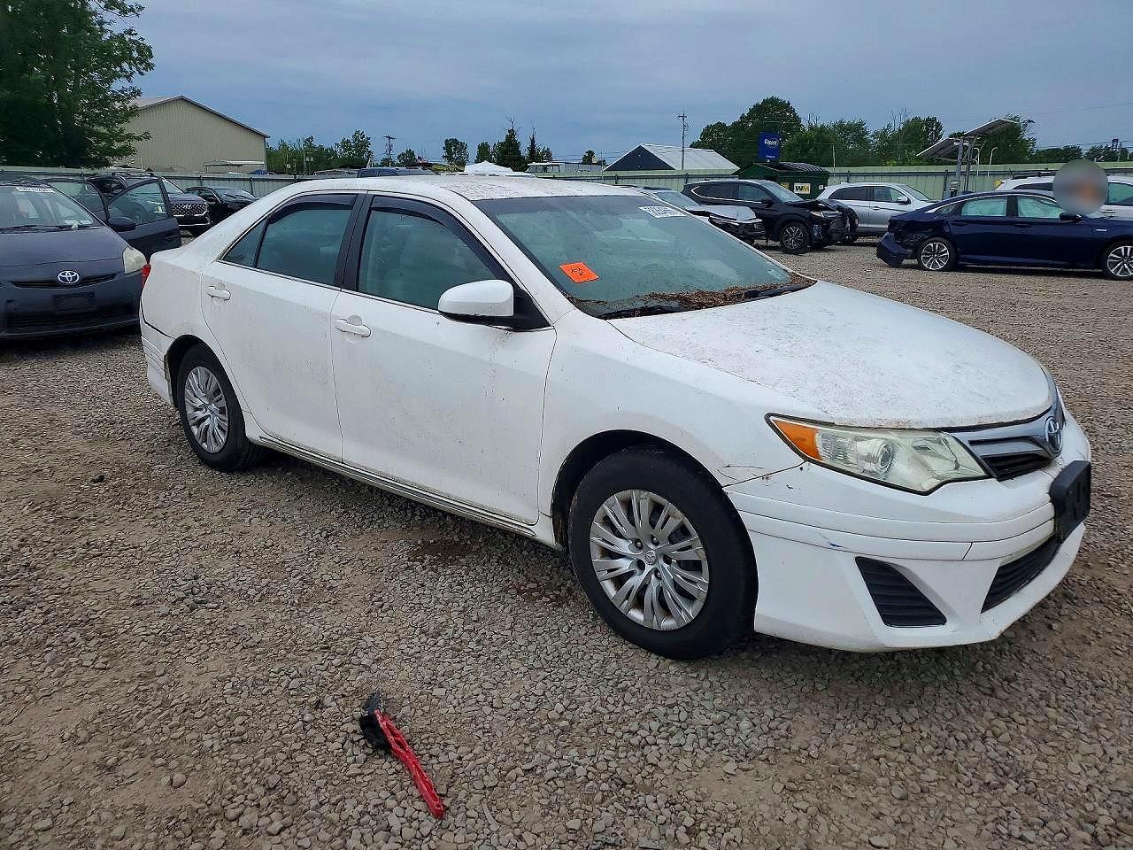 2014 TOYOTA CAMRY SOLA