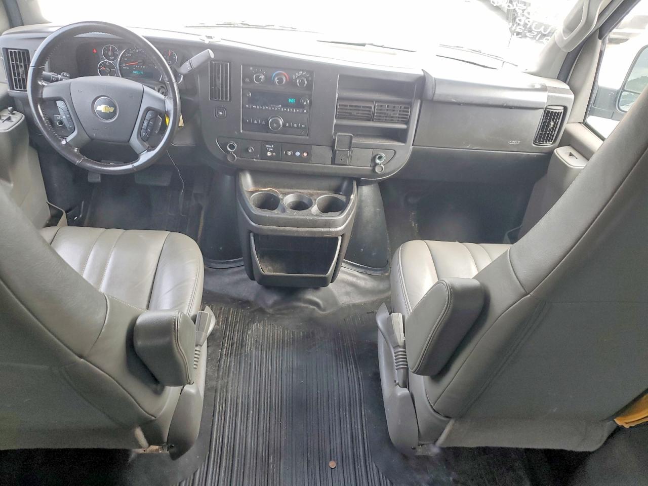 2022 CHEVROLET EXPRESS