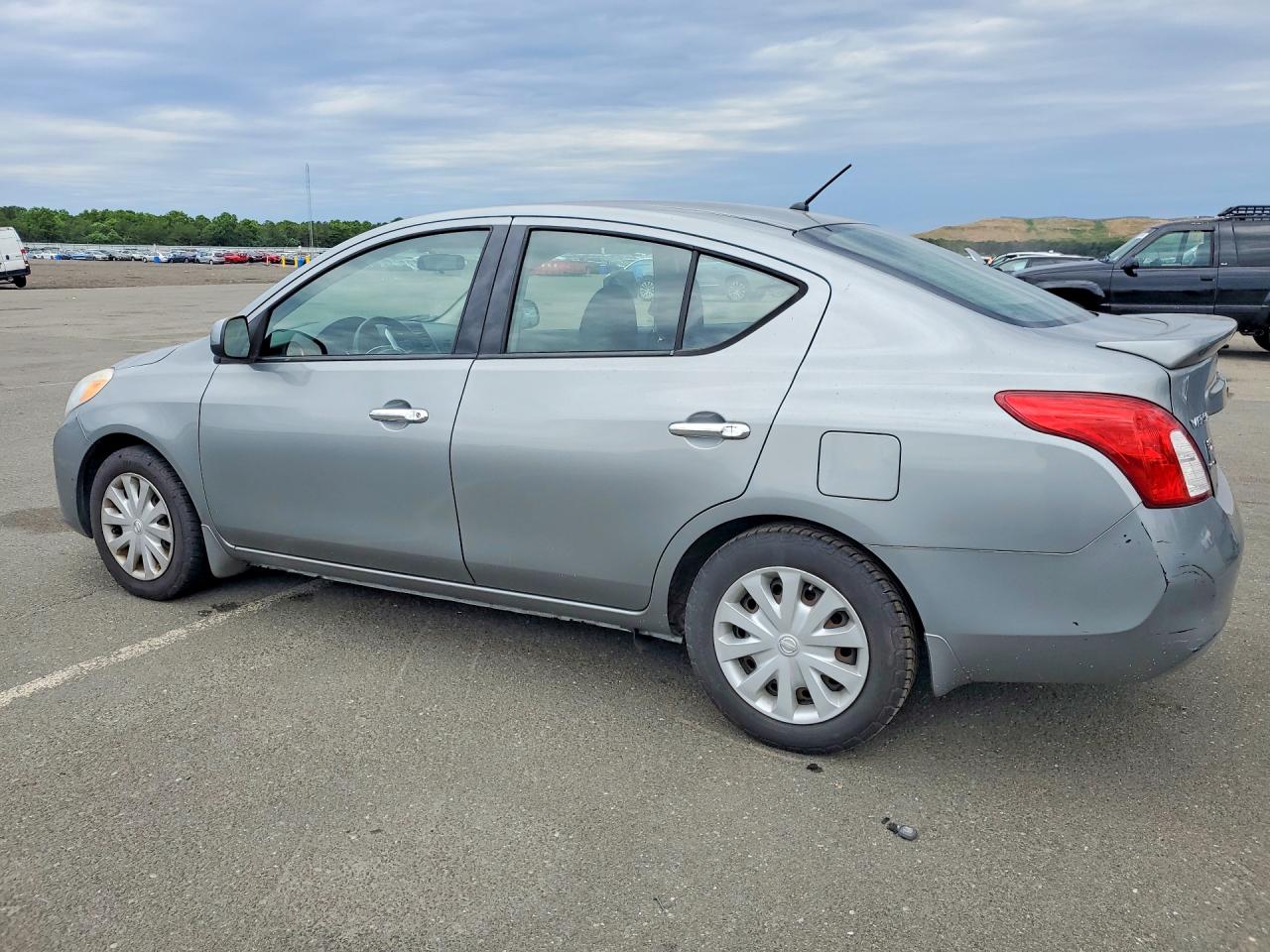 2014 NISSAN VERSA
