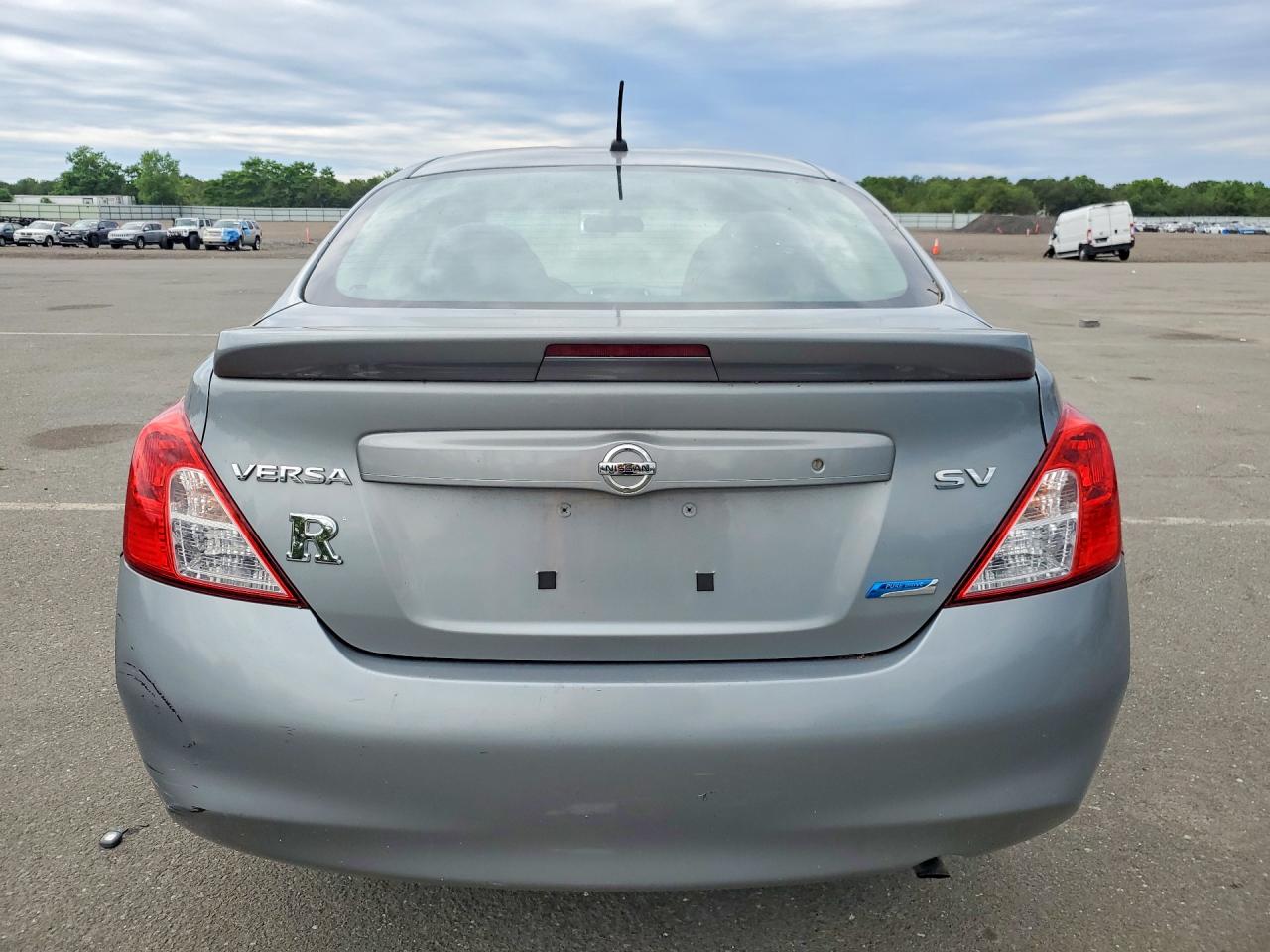 2014 NISSAN VERSA