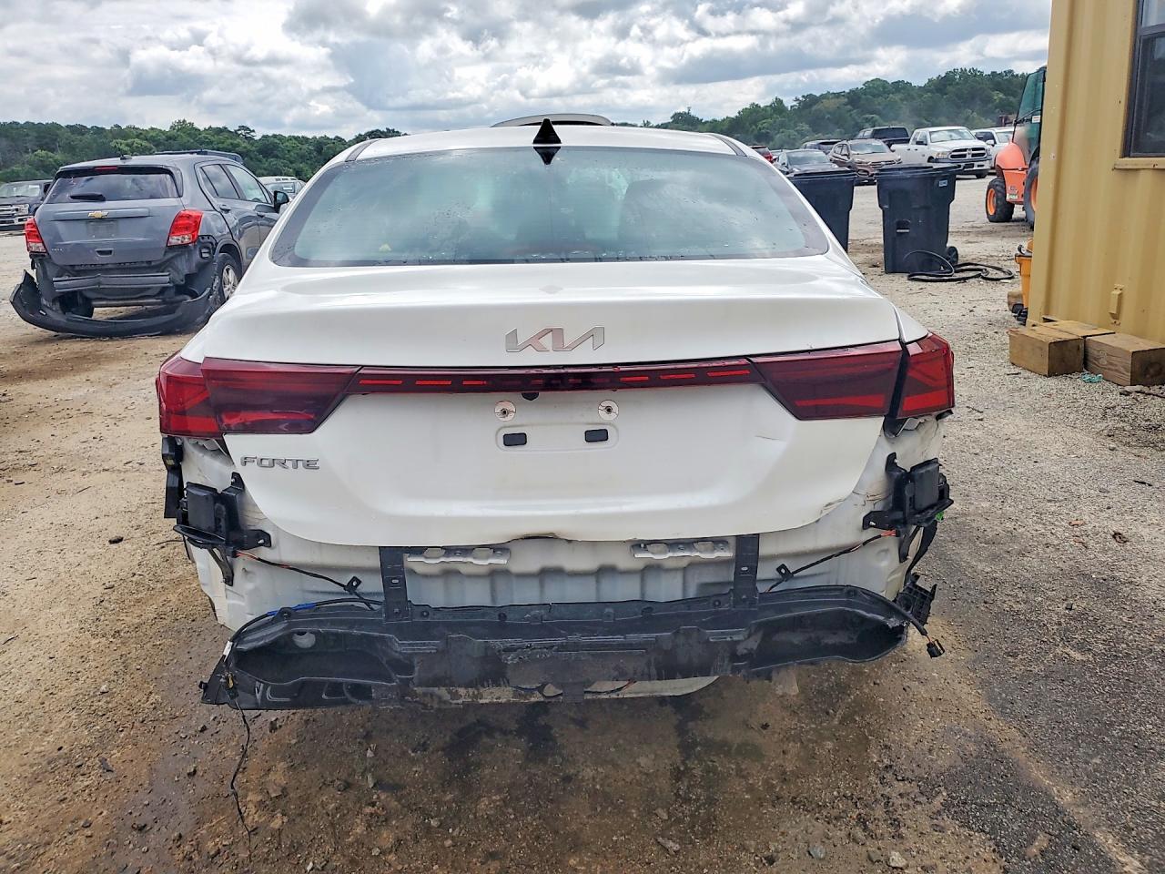 2023 KIA FORTE