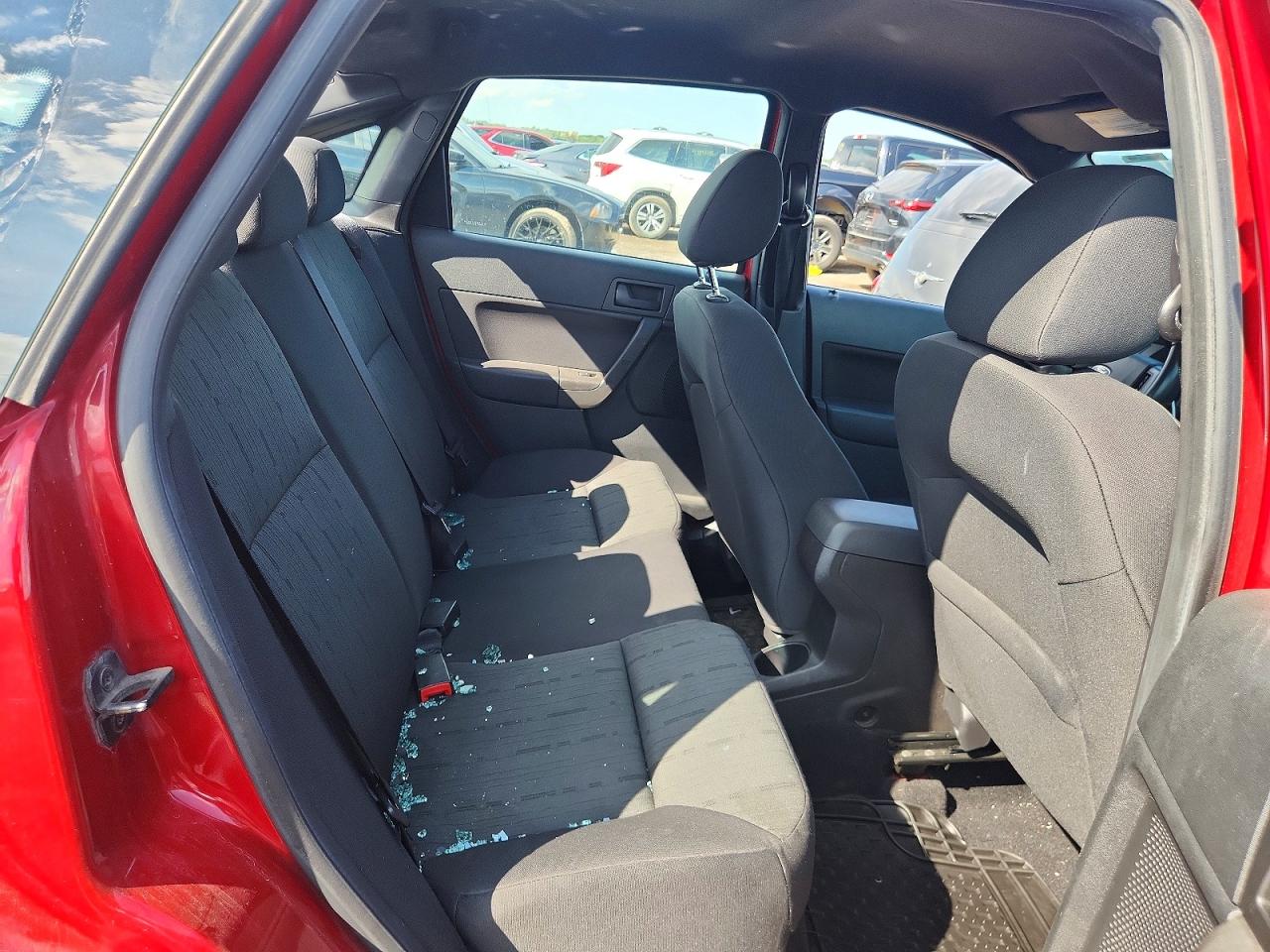 2010 FORD FOCUS
