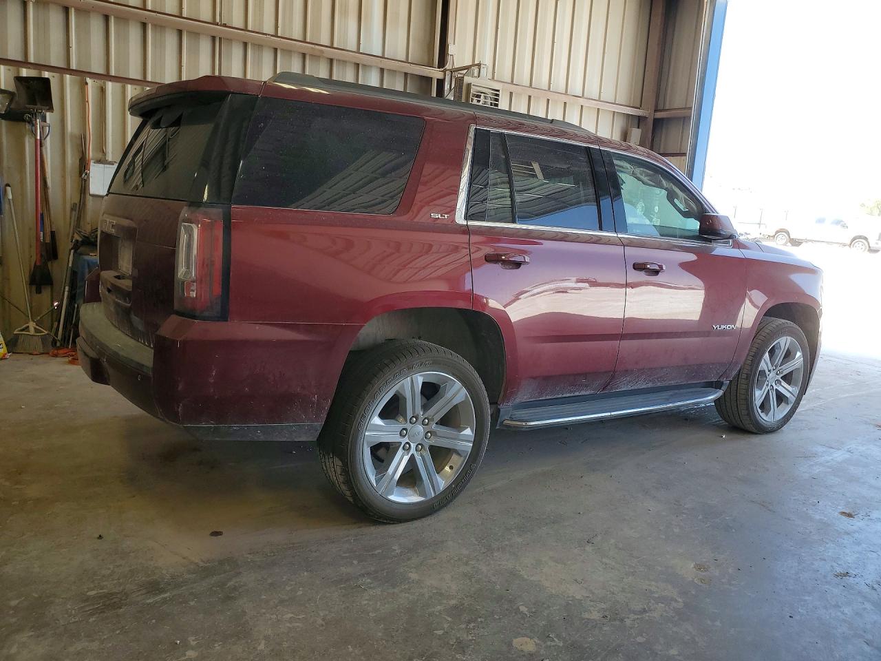 2017 GMC YUKON