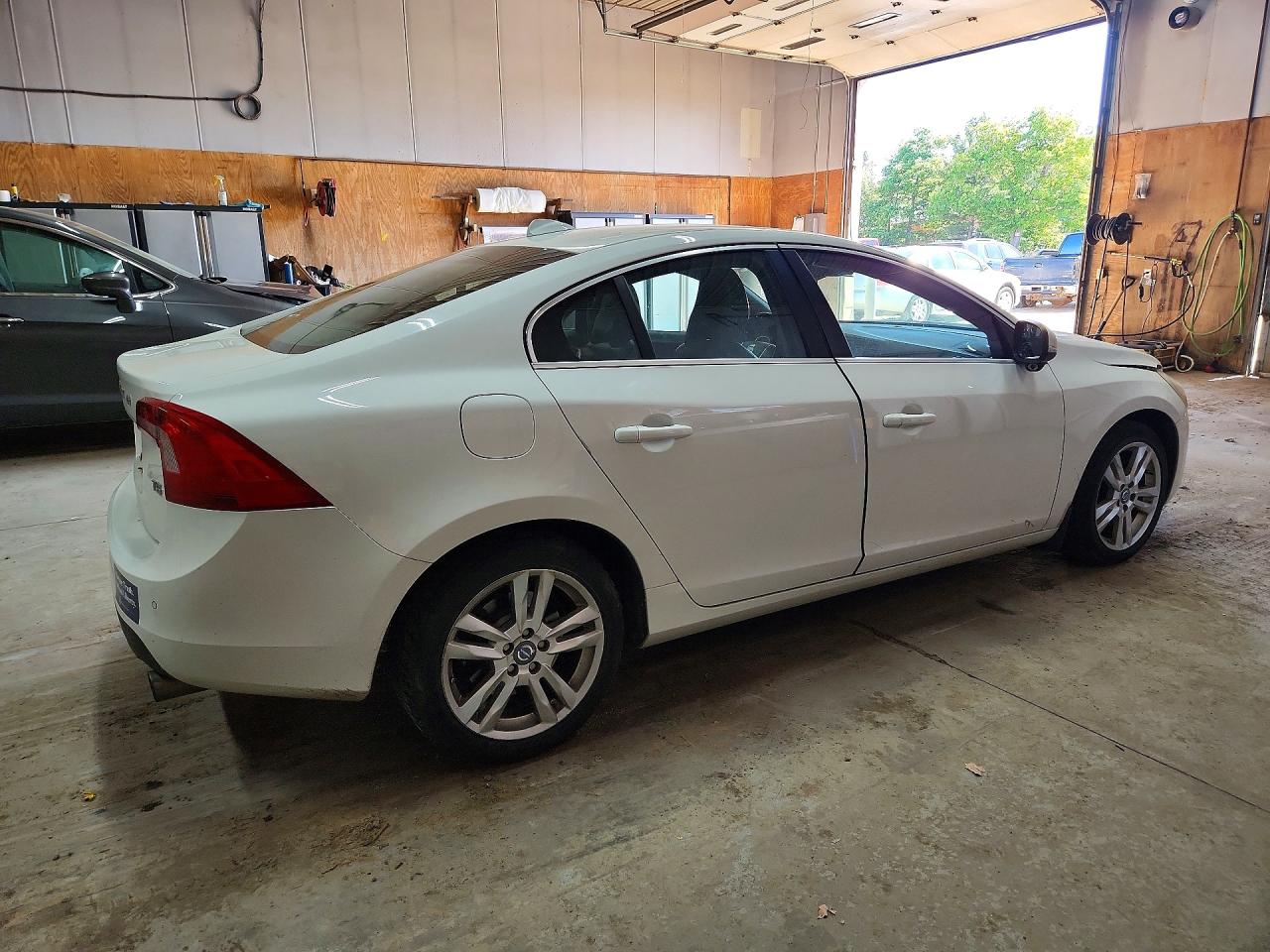2012 VOLVO S60