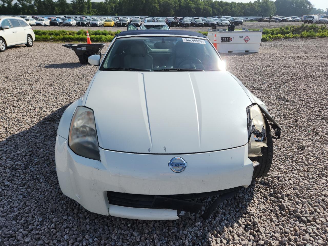 2005 NISSAN 350Z