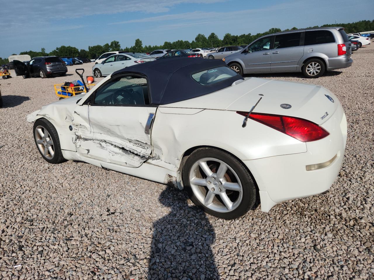 2005 NISSAN 350Z