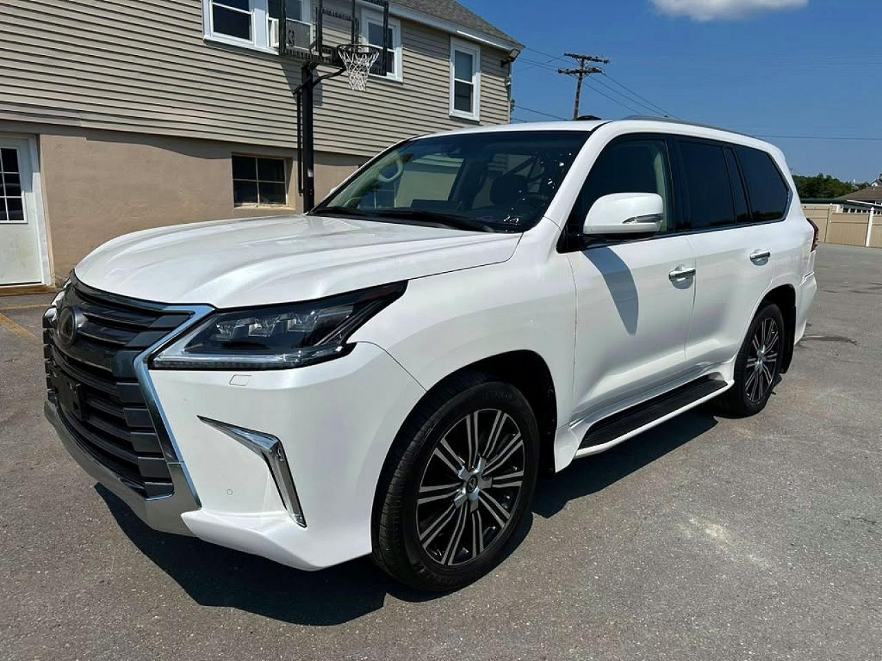 2019 LEXUS LX570
