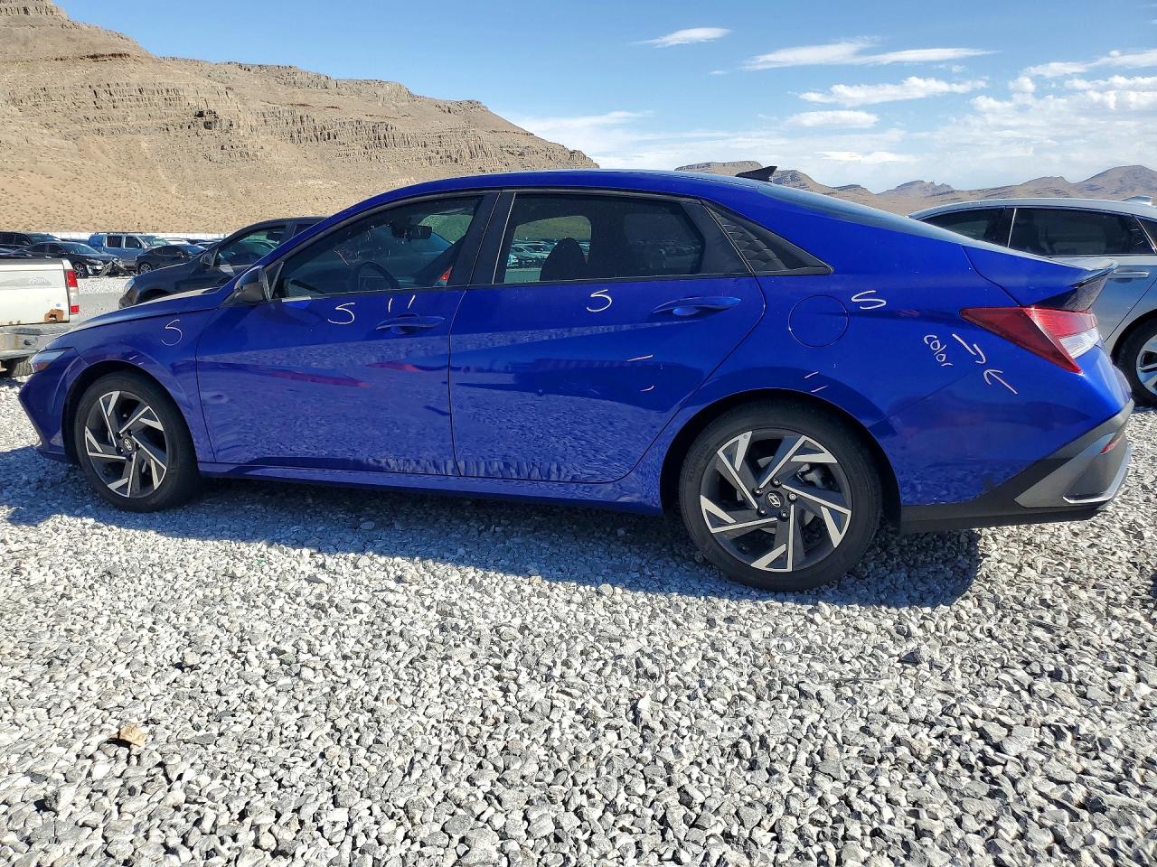 2025 HYUNDAI ELANTRA