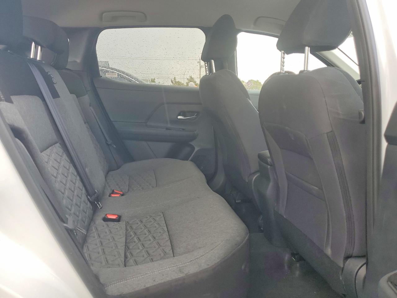 2026 NISSAN KICKS