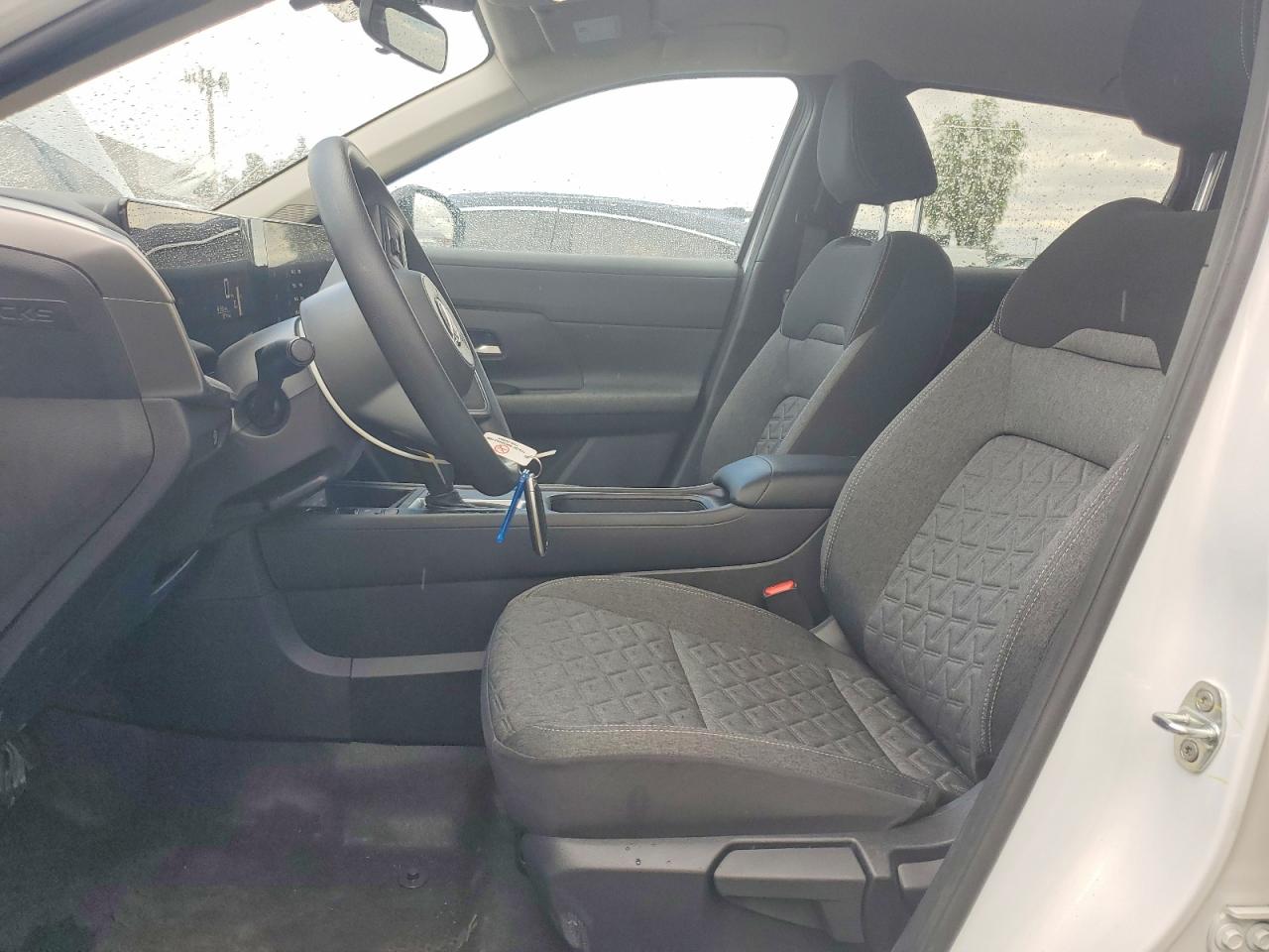 2026 NISSAN KICKS