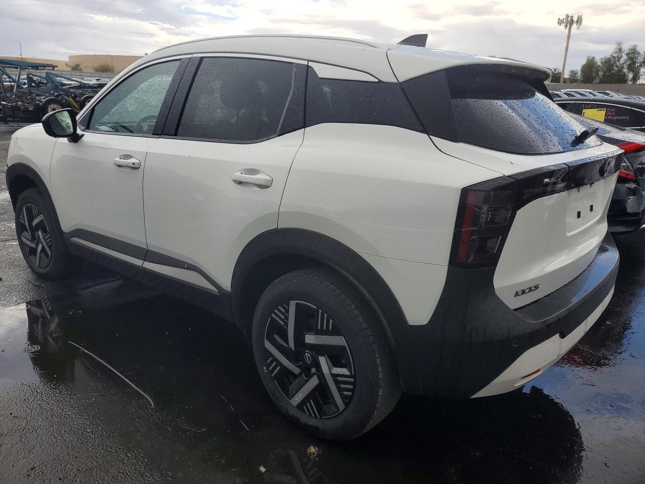 2026 NISSAN KICKS