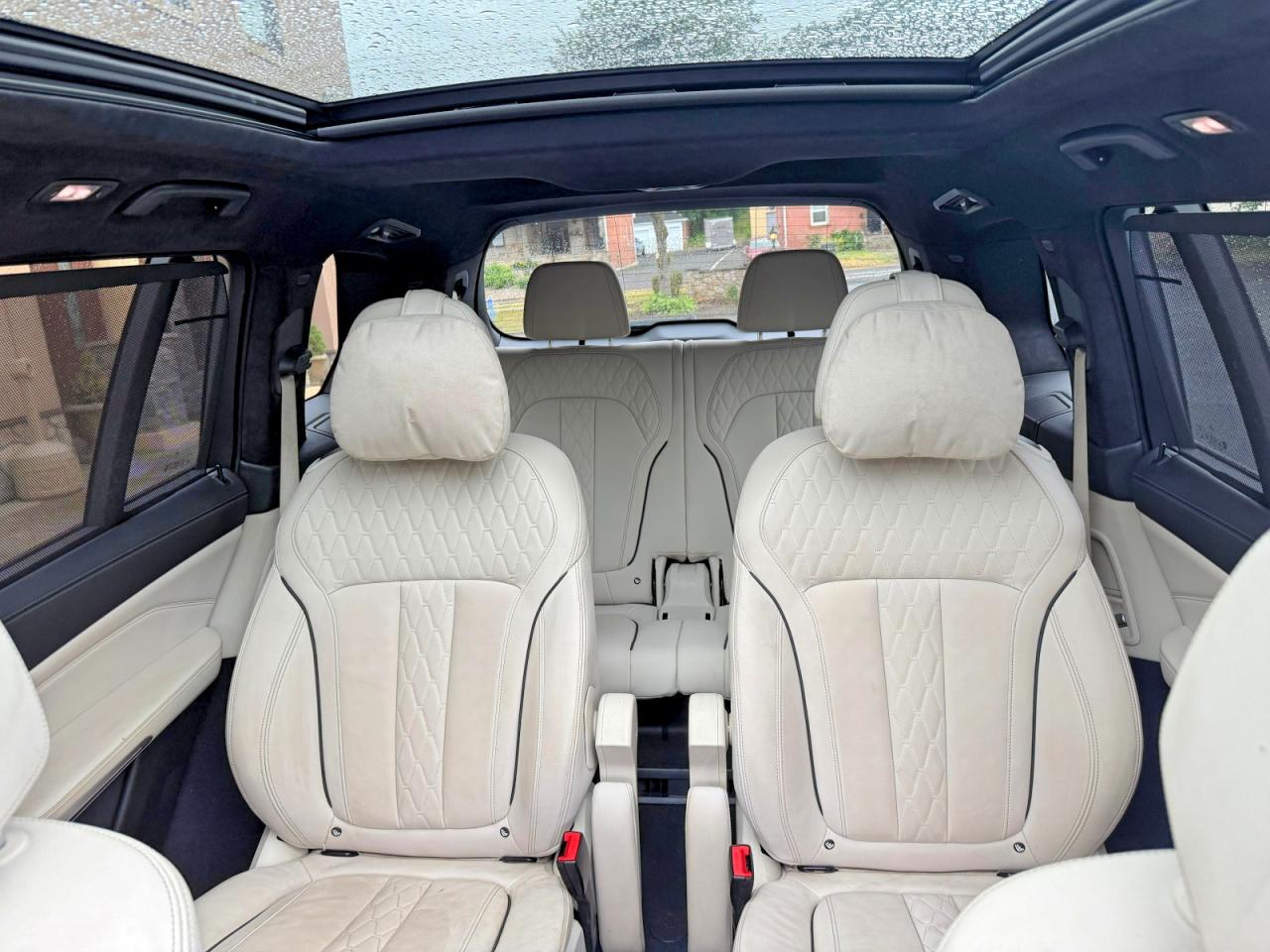 2022 BMW X7