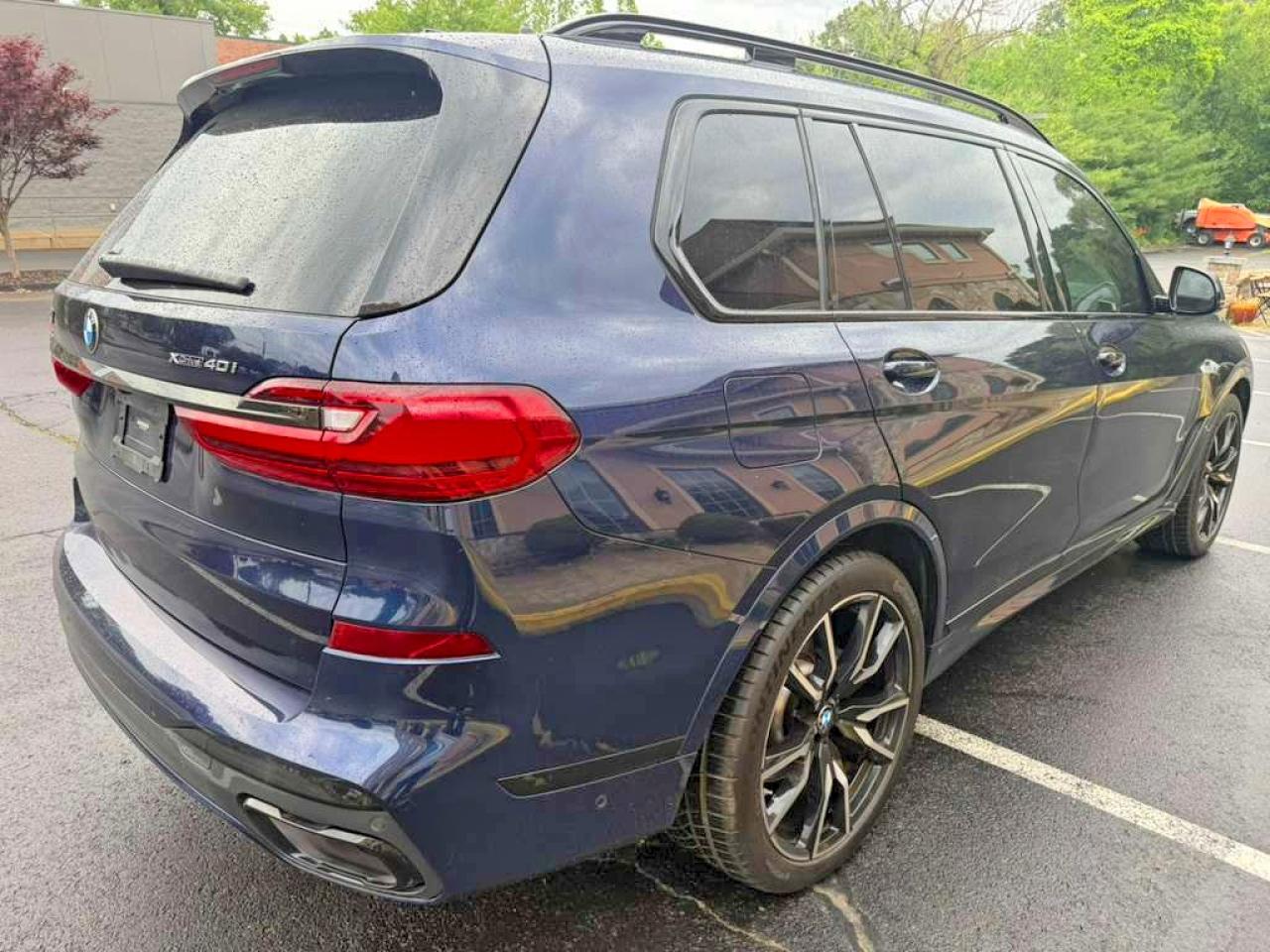 2022 BMW X7