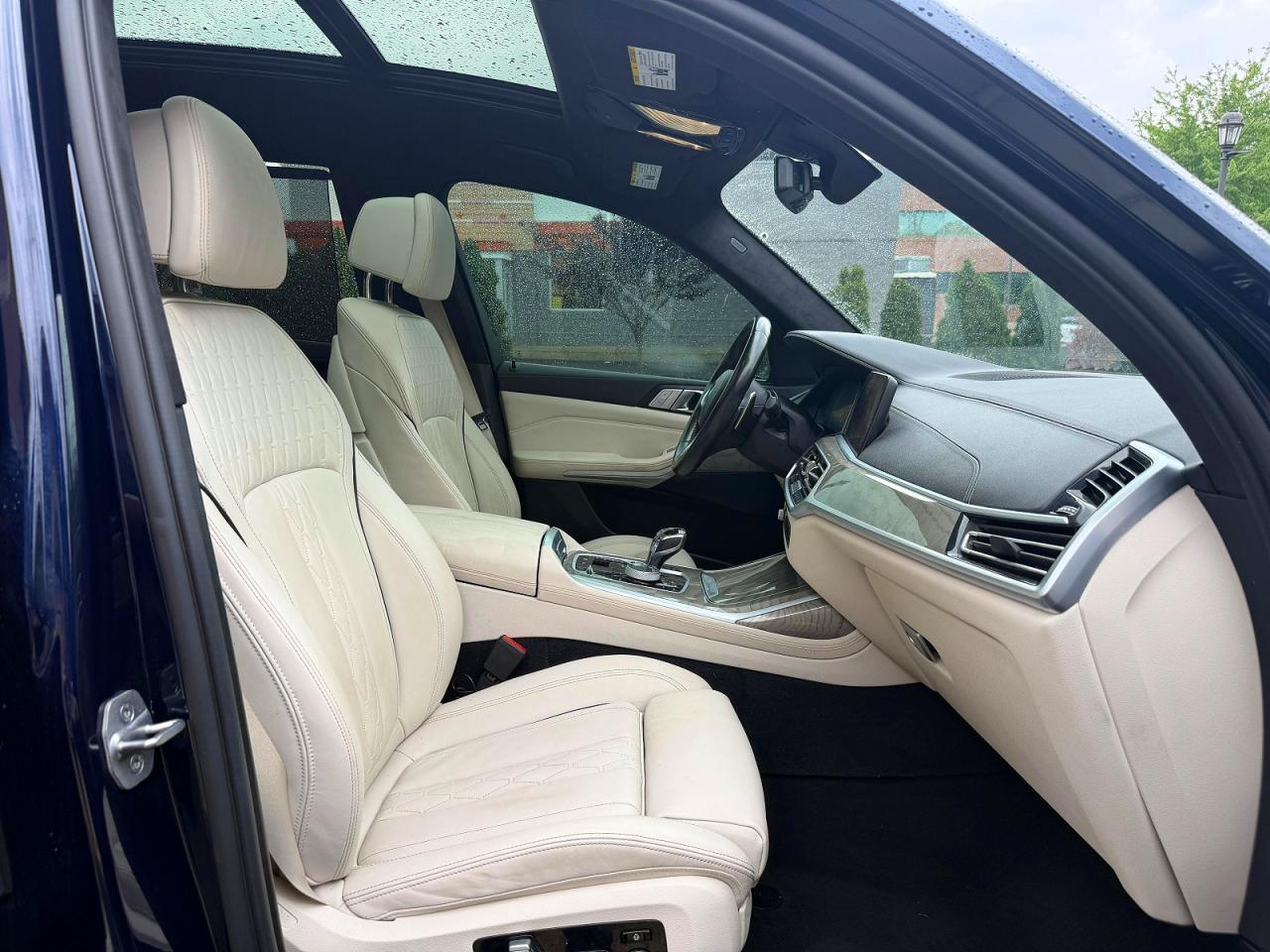2022 BMW X7