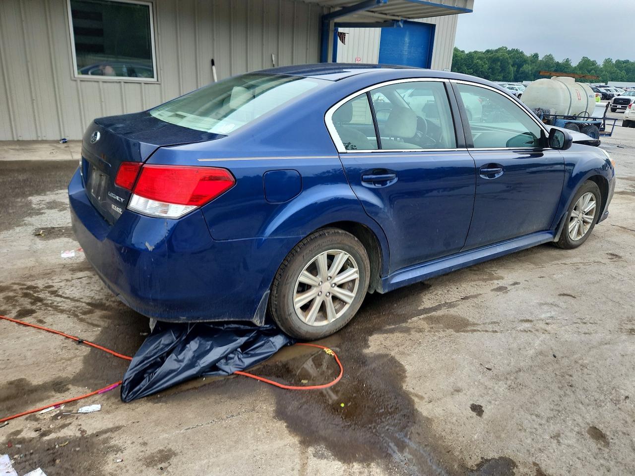 2010 SUBARU LEGACY
