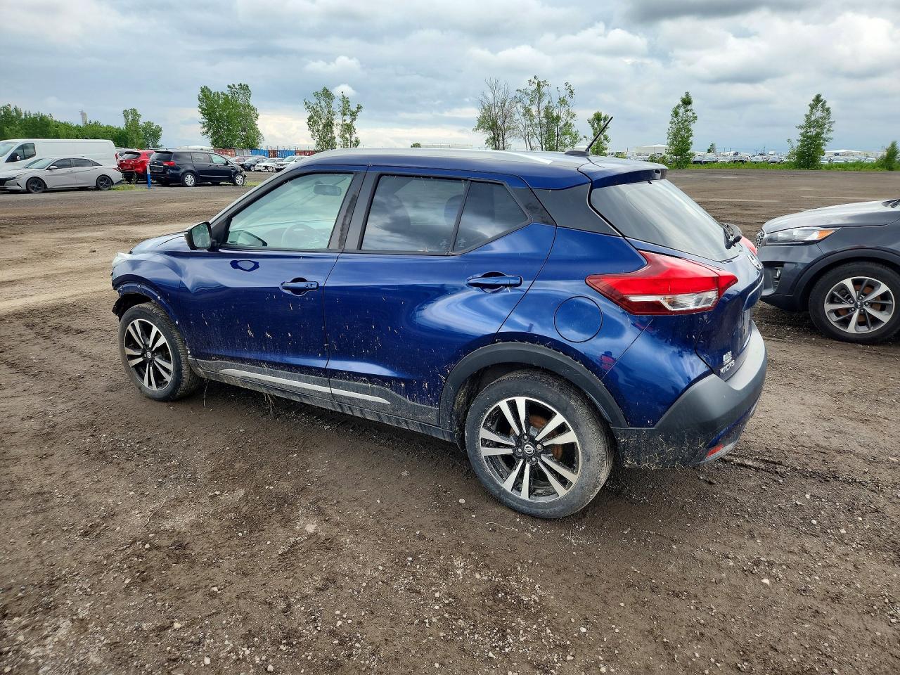 2019 NISSAN KICKS