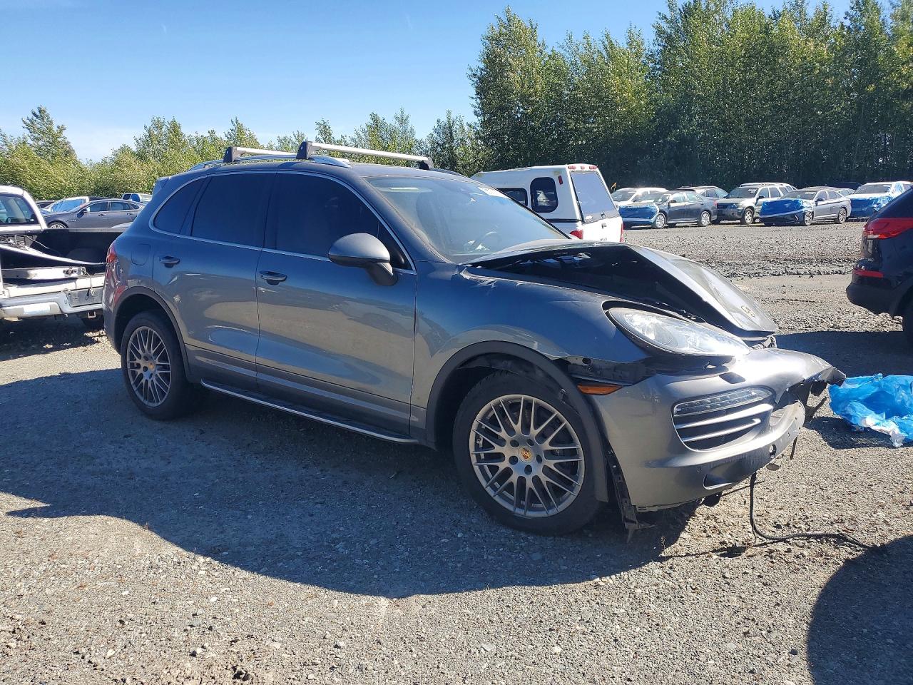 2014 PORSCHE CAYENNE