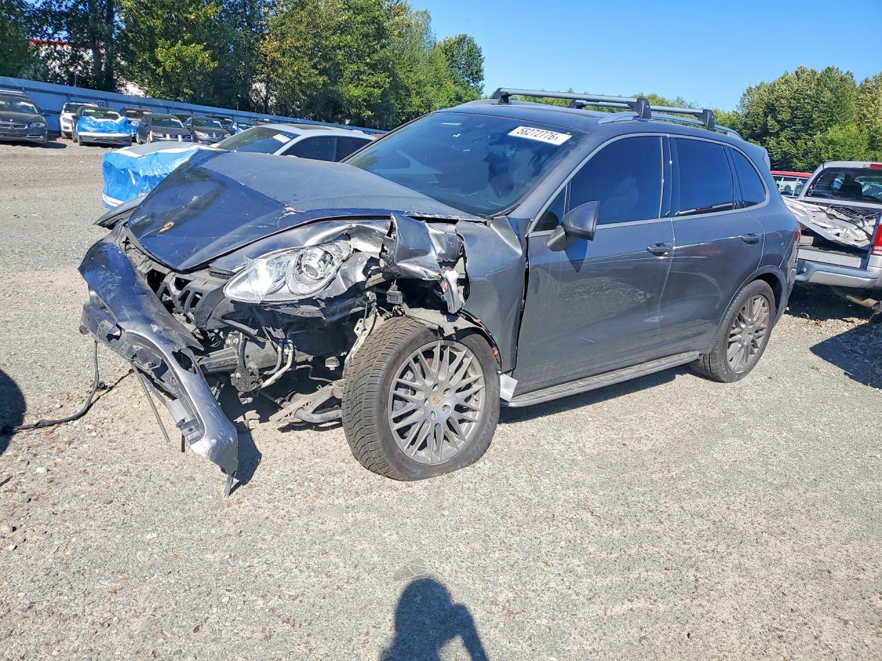 2014 PORSCHE CAYENNE