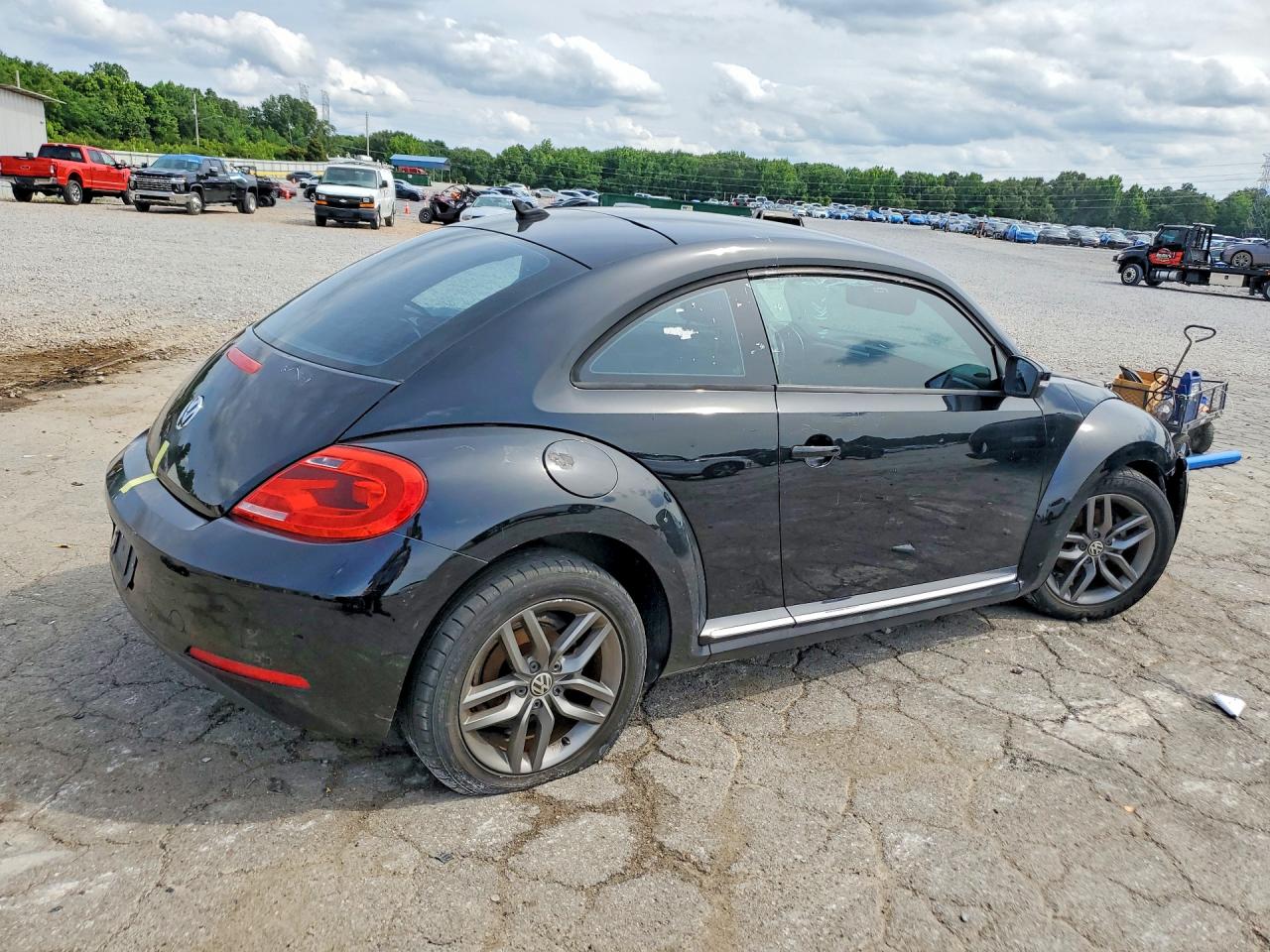 2014 VOLKSWAGEN BEETLE