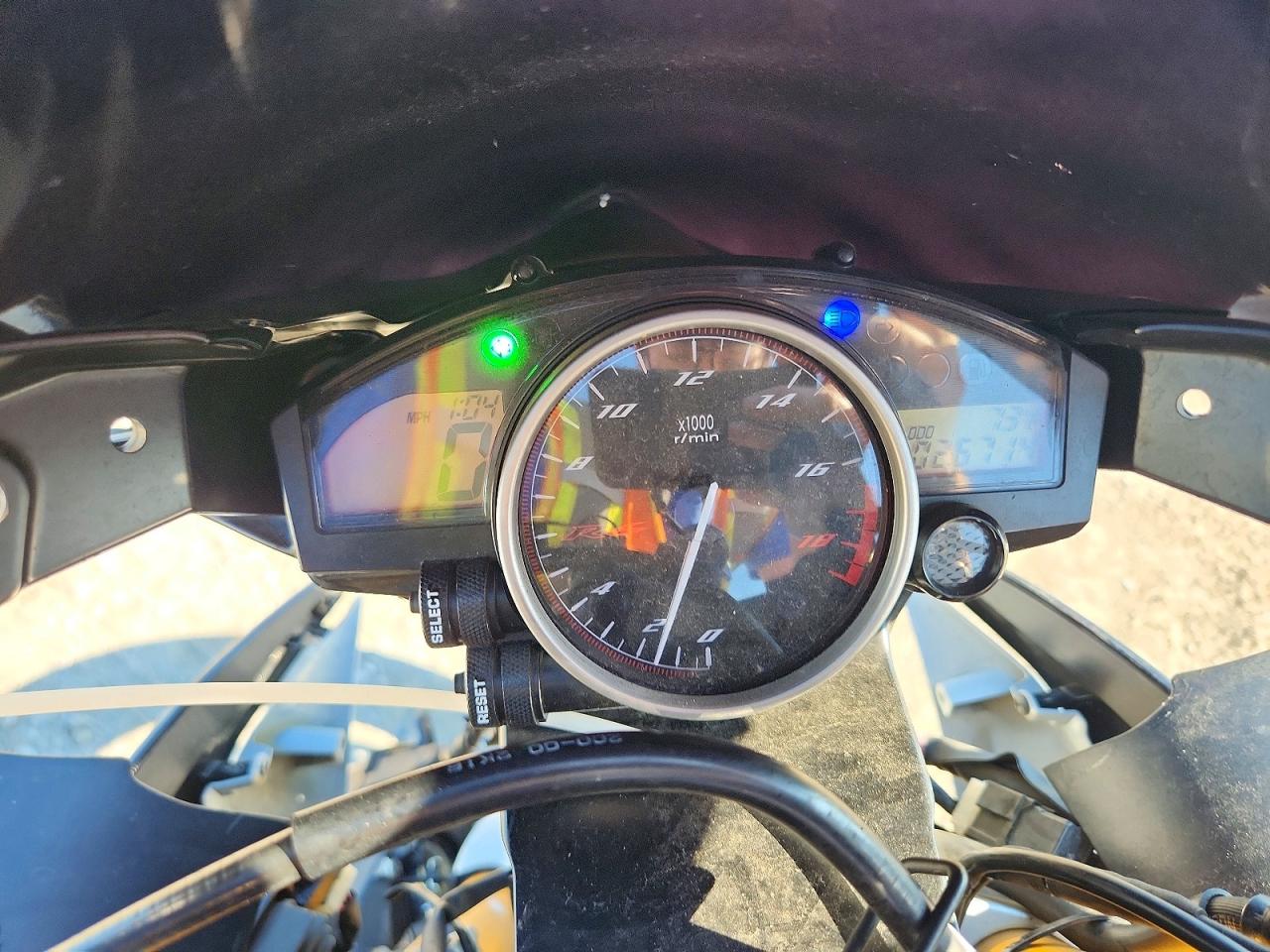 2013 YAMAHA YZF600