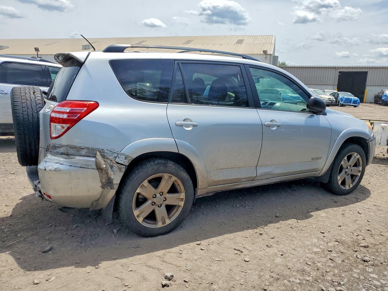 2011 TOYOTA RAV4