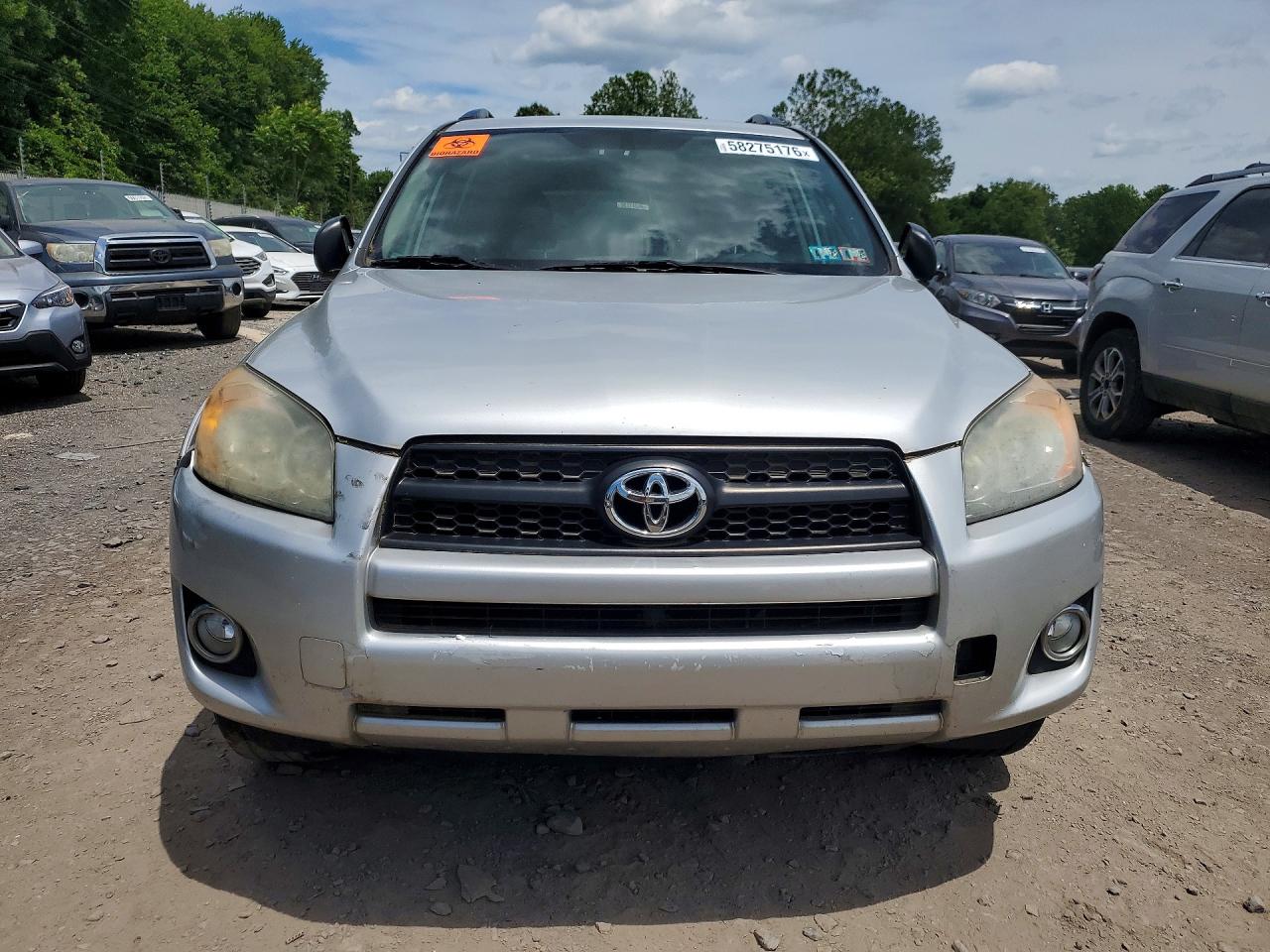 2011 TOYOTA RAV4