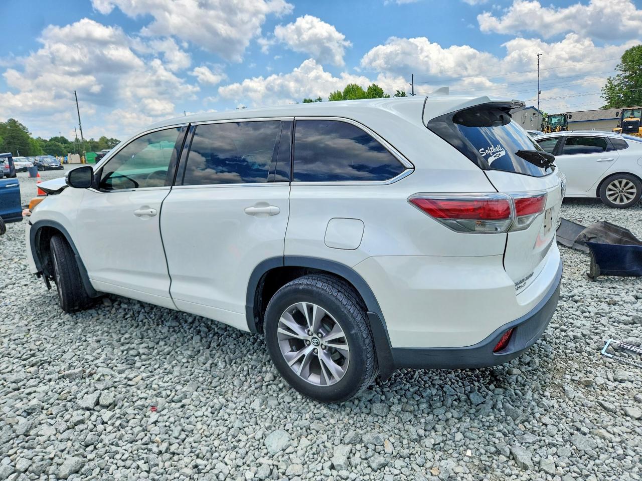 2016 TOYOTA HIGHLANDER