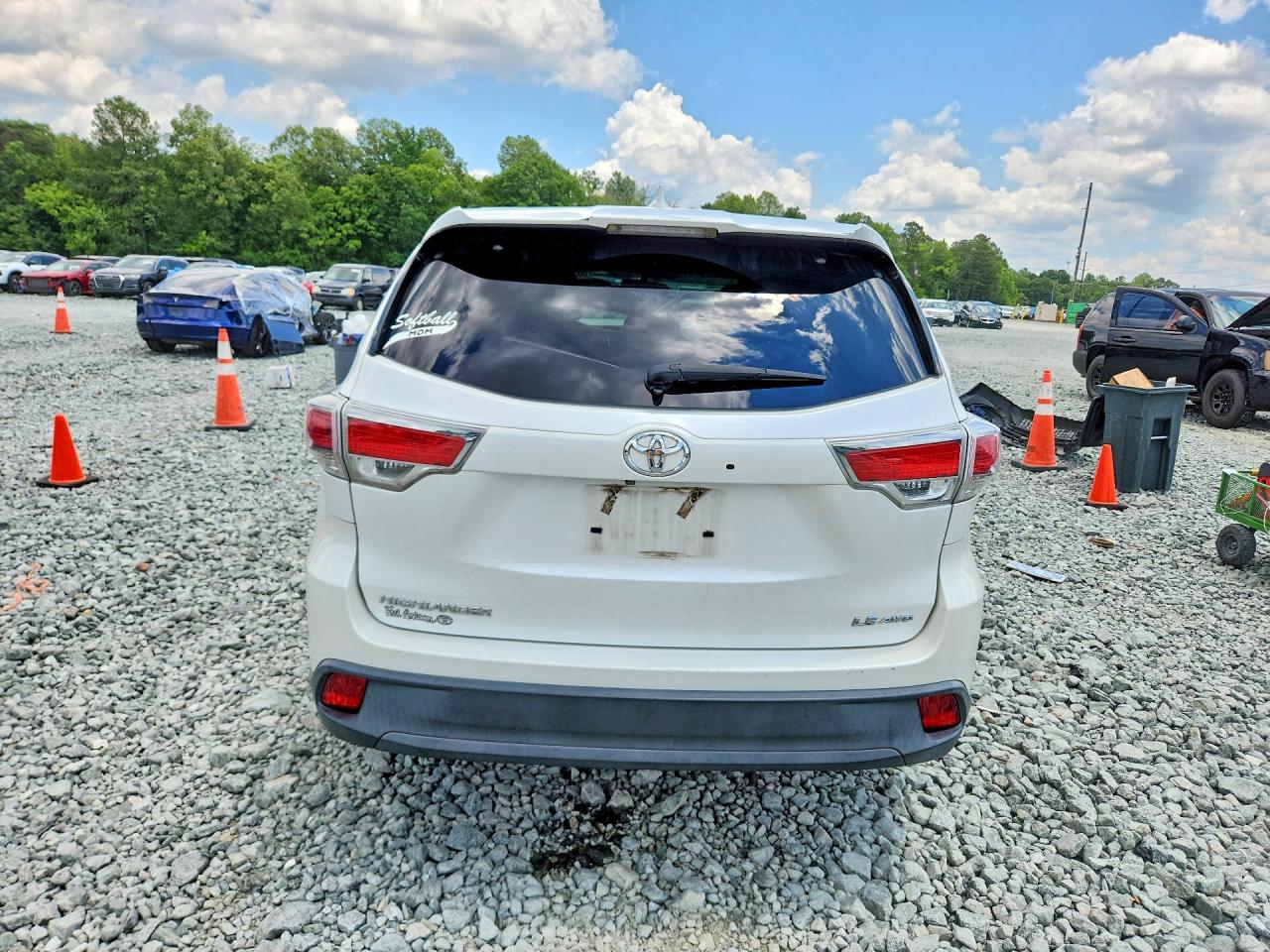 2016 TOYOTA HIGHLANDER