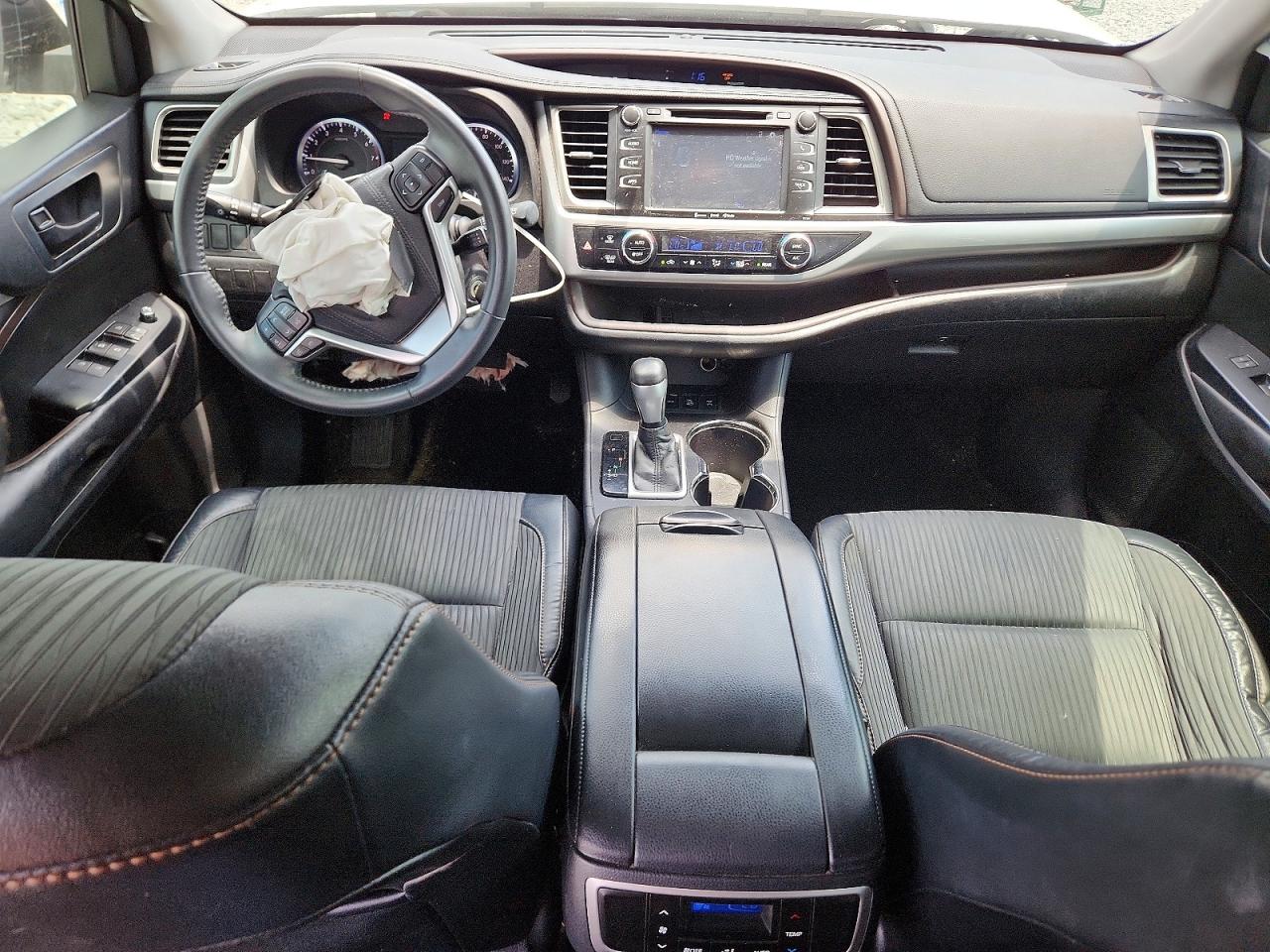2016 TOYOTA HIGHLANDER