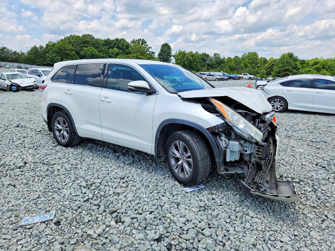 2016 TOYOTA HIGHLANDER
