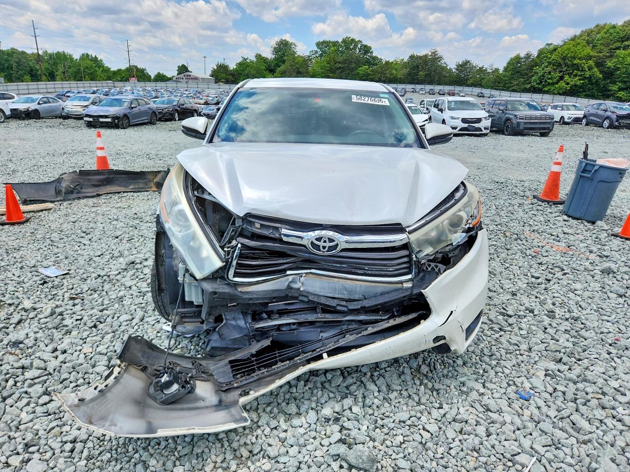 2016 TOYOTA HIGHLANDER