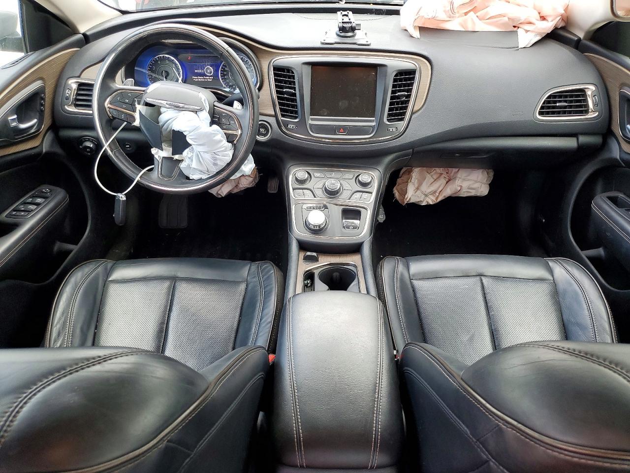 2015 CHRYSLER 200