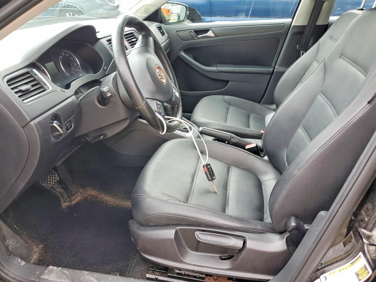 2012 VOLKSWAGEN JETTA