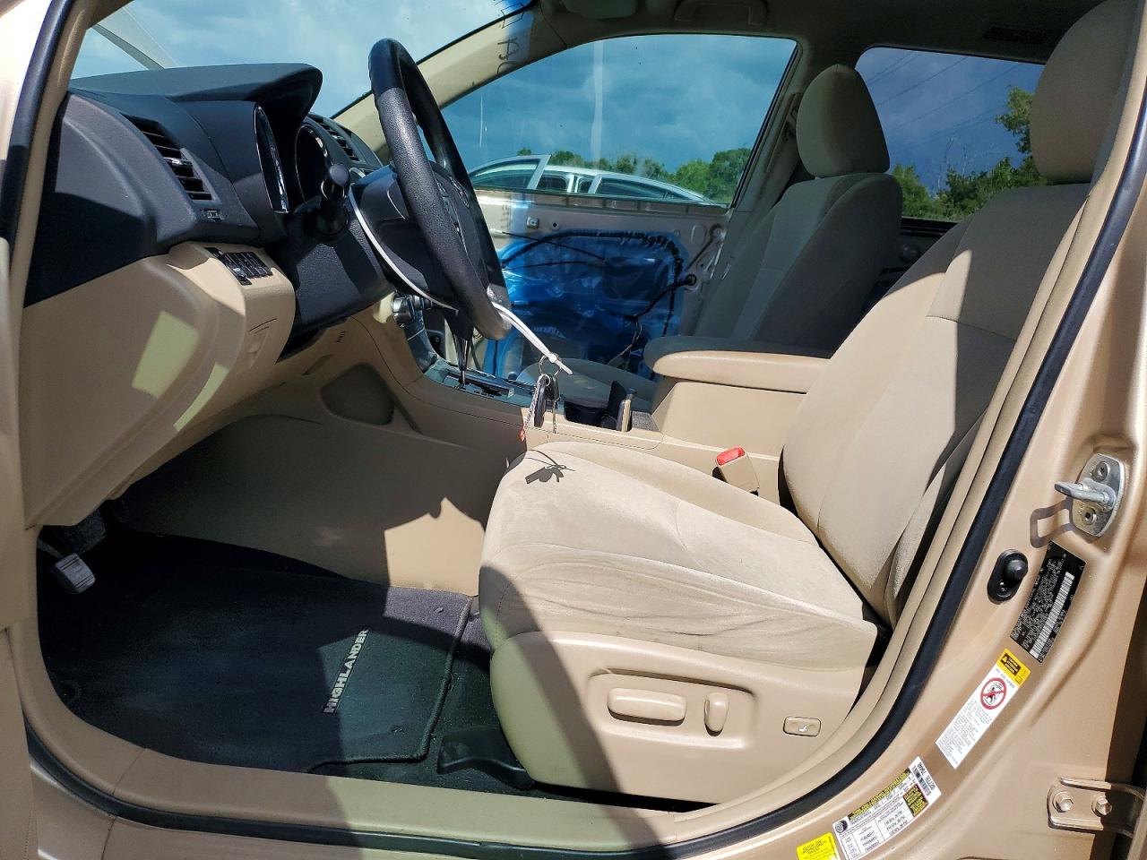 2013 TOYOTA HIGHLANDER