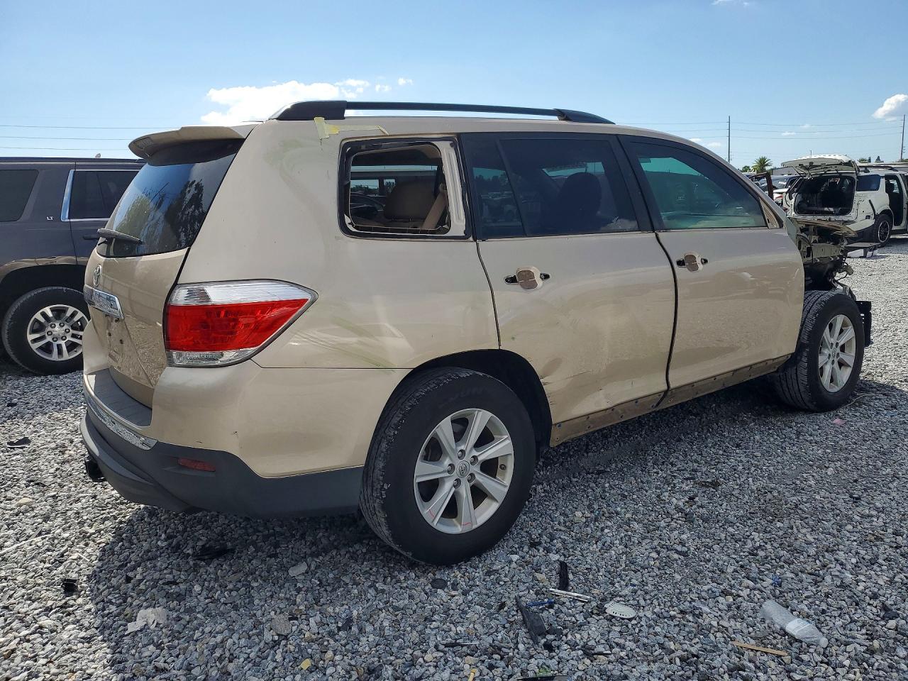 2013 TOYOTA HIGHLANDER