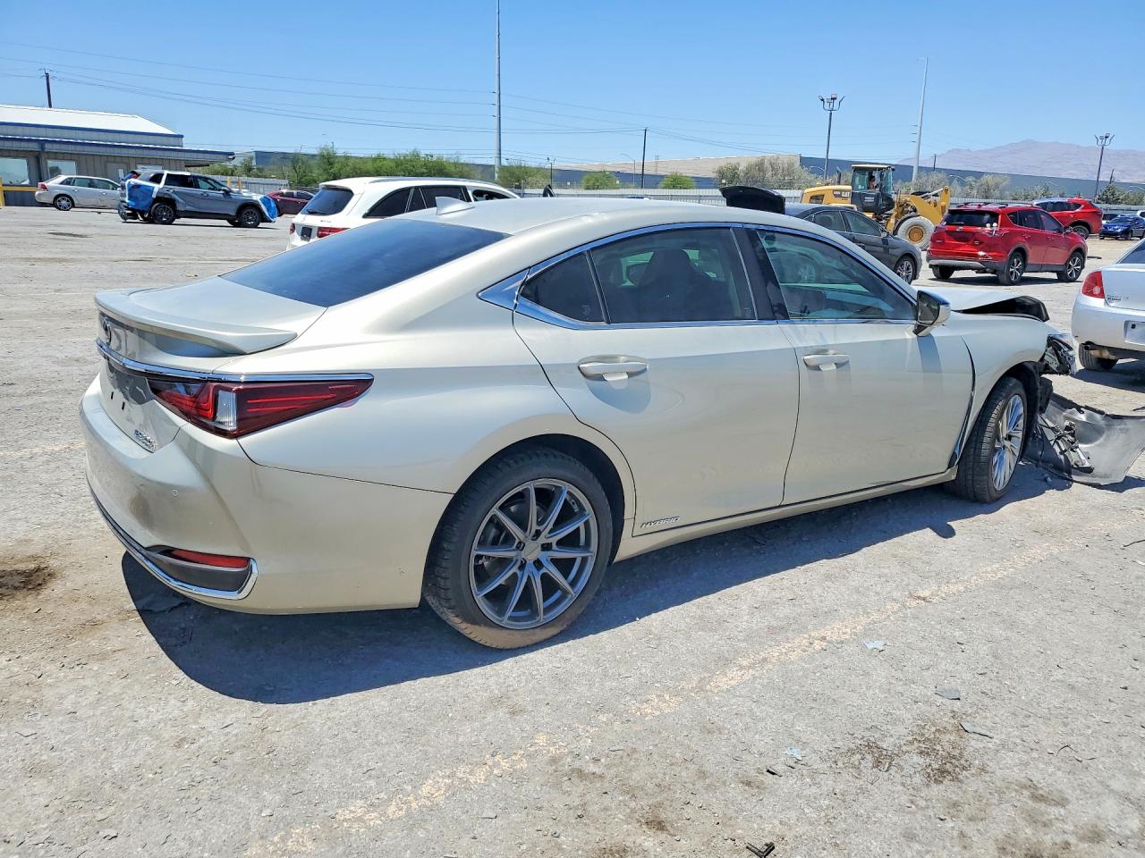 2019 LEXUS ES300