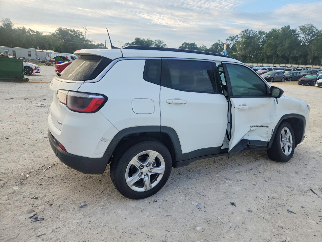 2023 JEEP COMPASS