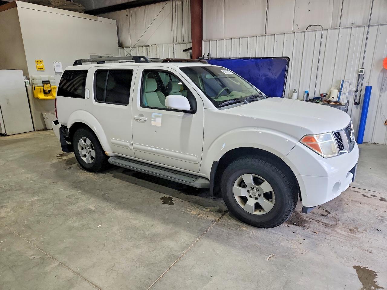 2005 NISSAN PATHFINDER