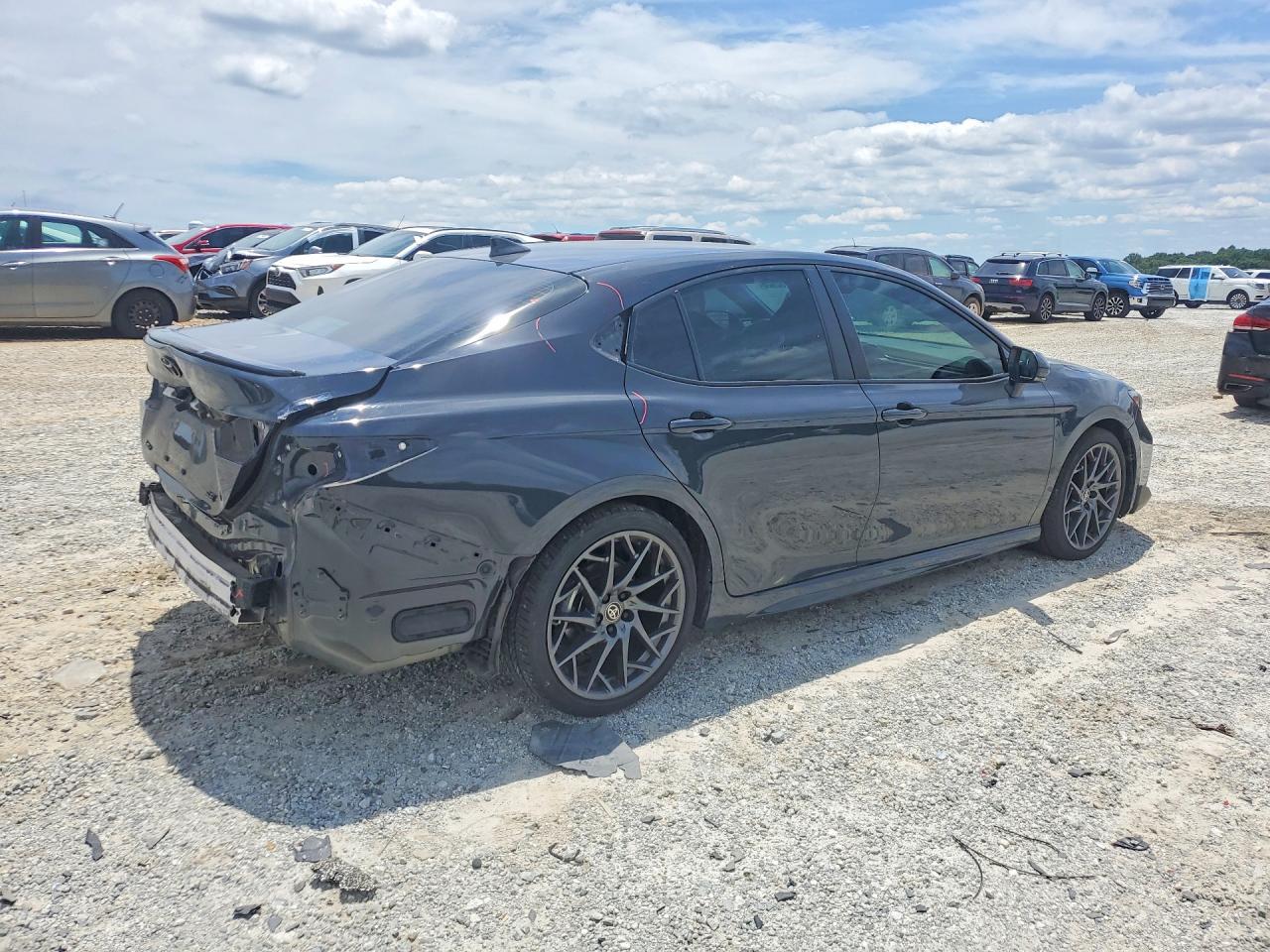 2025 TOYOTA CAMRY