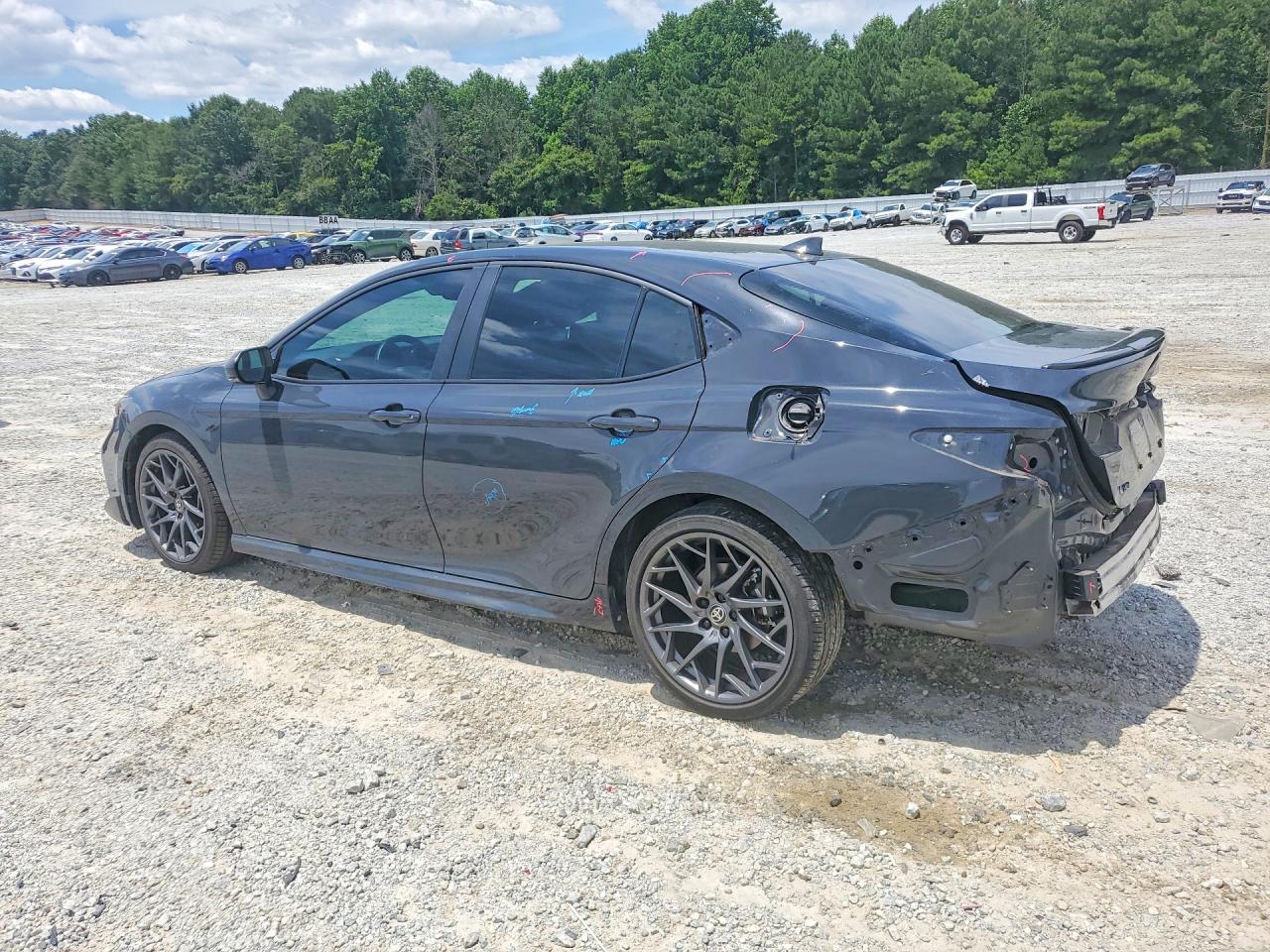 2025 TOYOTA CAMRY