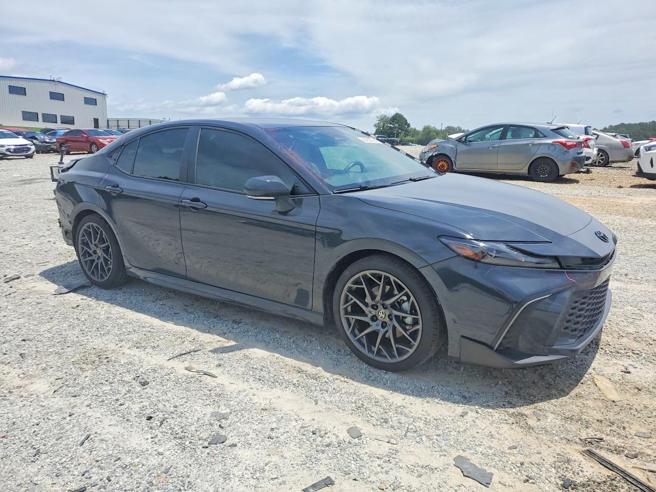 2025 TOYOTA CAMRY